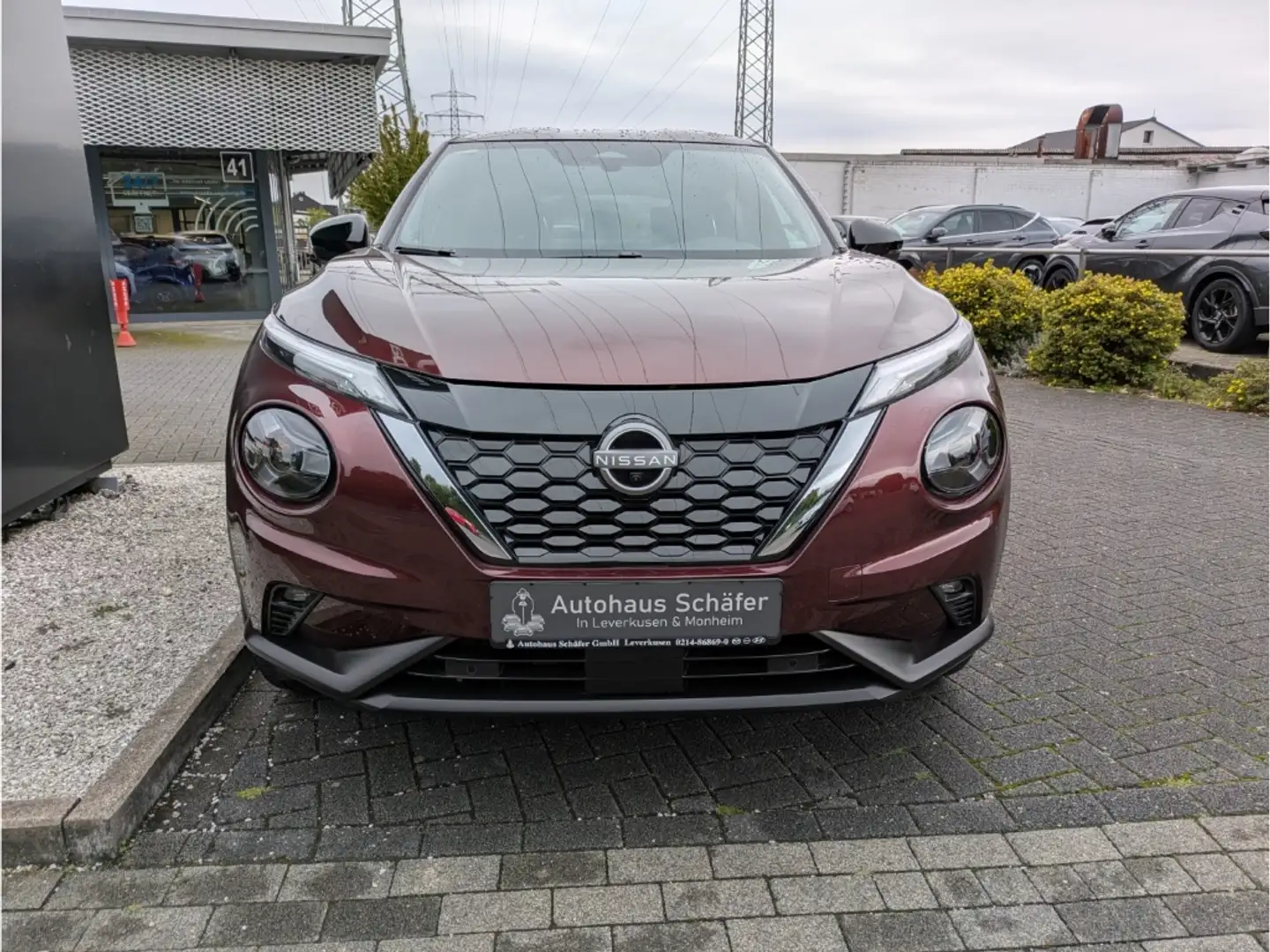 Nissan Juke Hybrid Tekna Navi Leder SHZ Bose 360 Kamera Verkeh Rot - 2