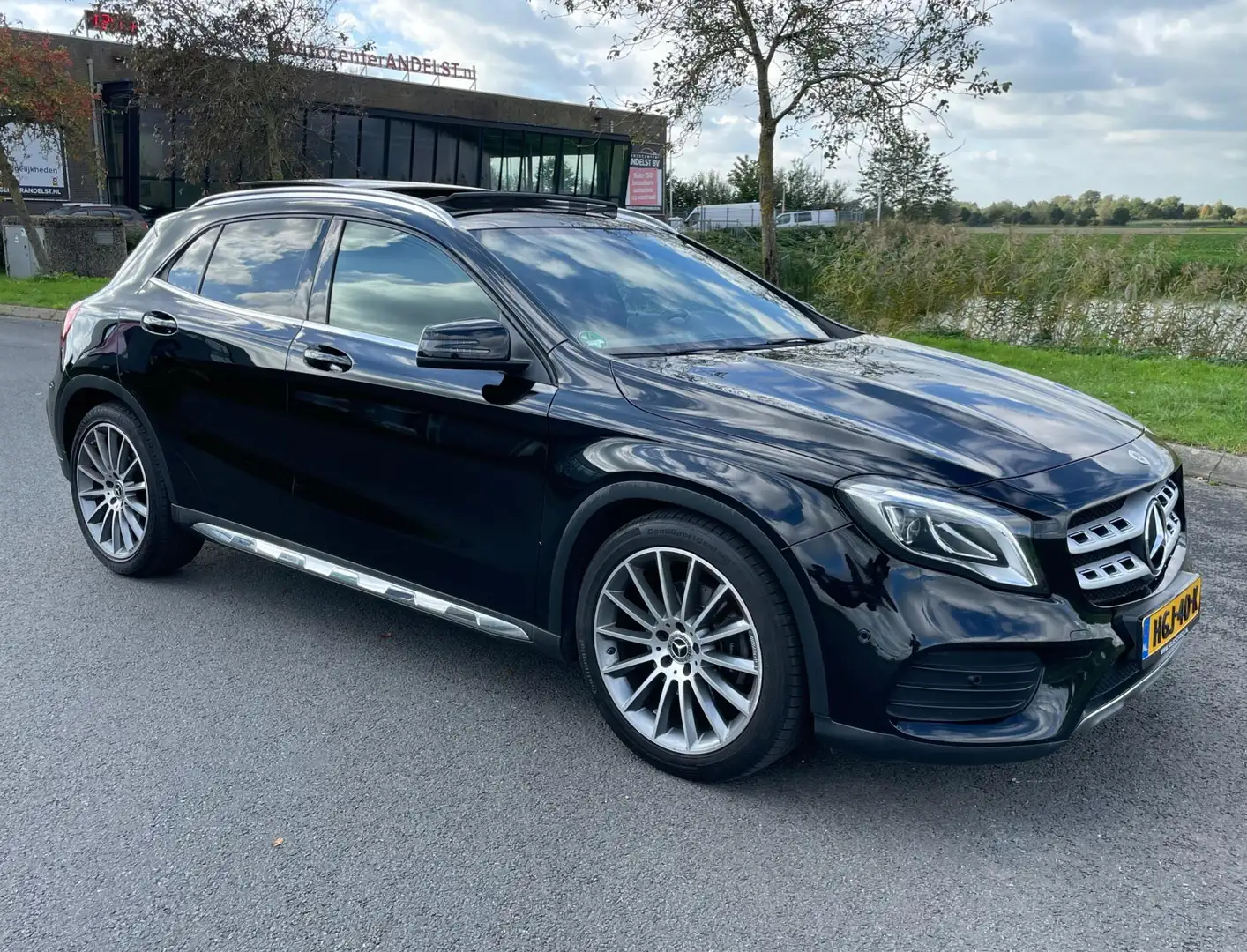 Mercedes-Benz GLA 250 4Matic Premium Plus, 211PK, Aut, Schuifdak, Cam, N Noir - 2