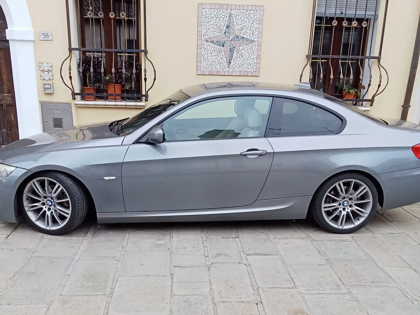 BMW 320 Serie 3 E92 Coupe 320i Coupe Msport FL Grey - 1