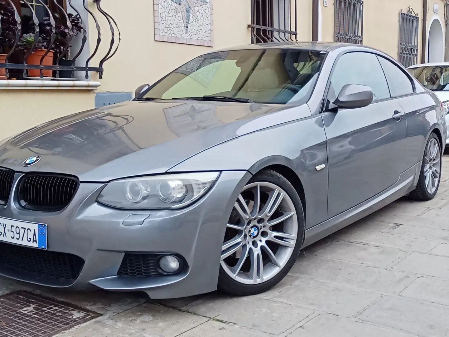 BMW 320 Serie 3 E92 Coupe 320i Coupe Msport FL Grey - 2