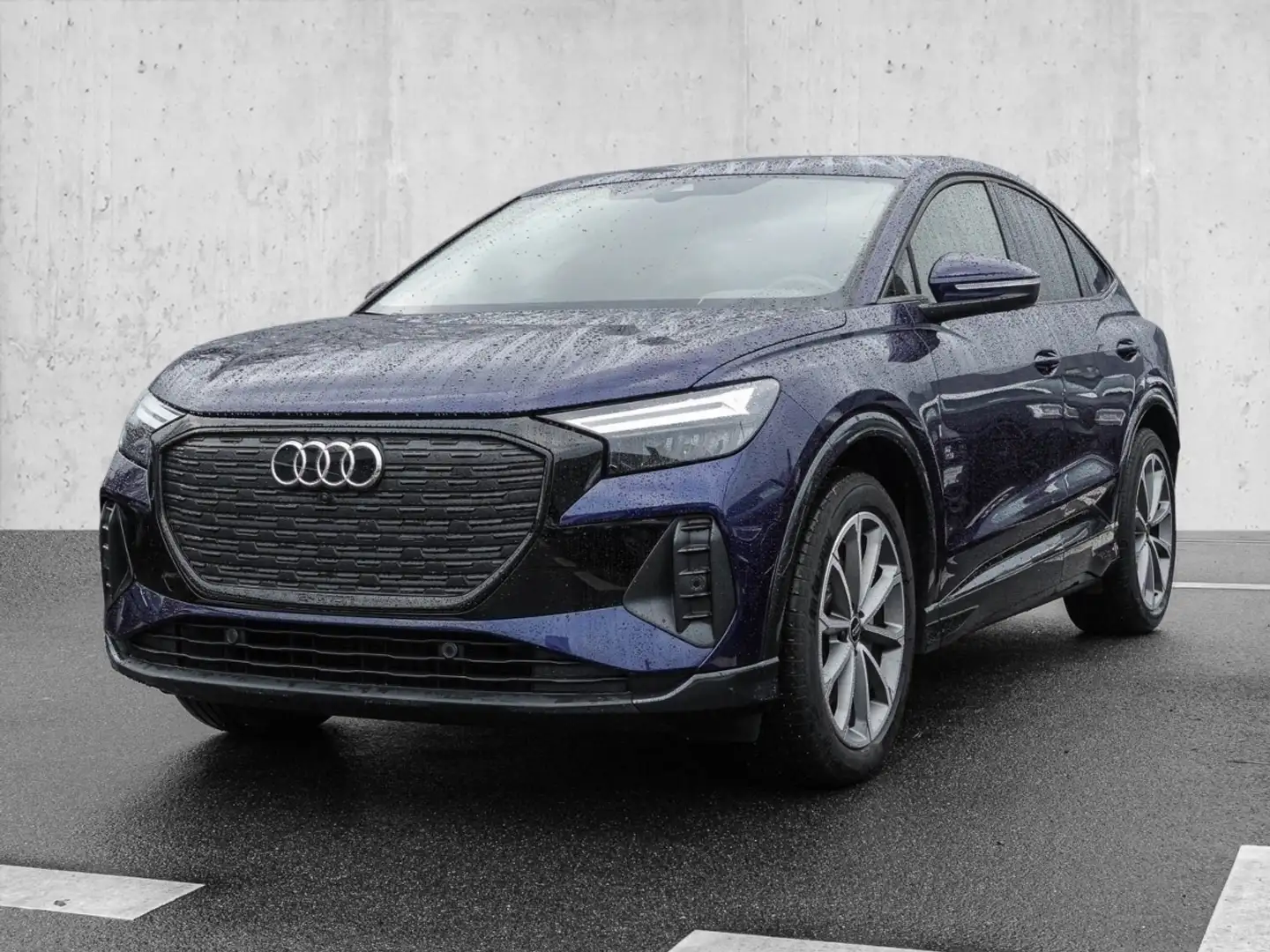 Audi Q4 e-tron Q4 Sportback 45 e-tron AHK NAVI LM FLA WPUMPE Bleu - 2