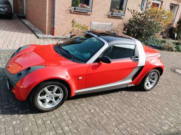 81 PS, Hard Top, Klima, Leder, Schaltwippen