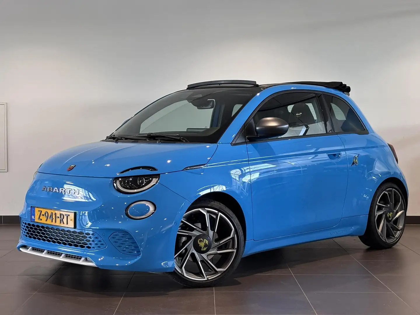 Abarth 500C Turismo Cabrio EV 155pk 42kWh | SCORPION PACK | WI Albastru - 2