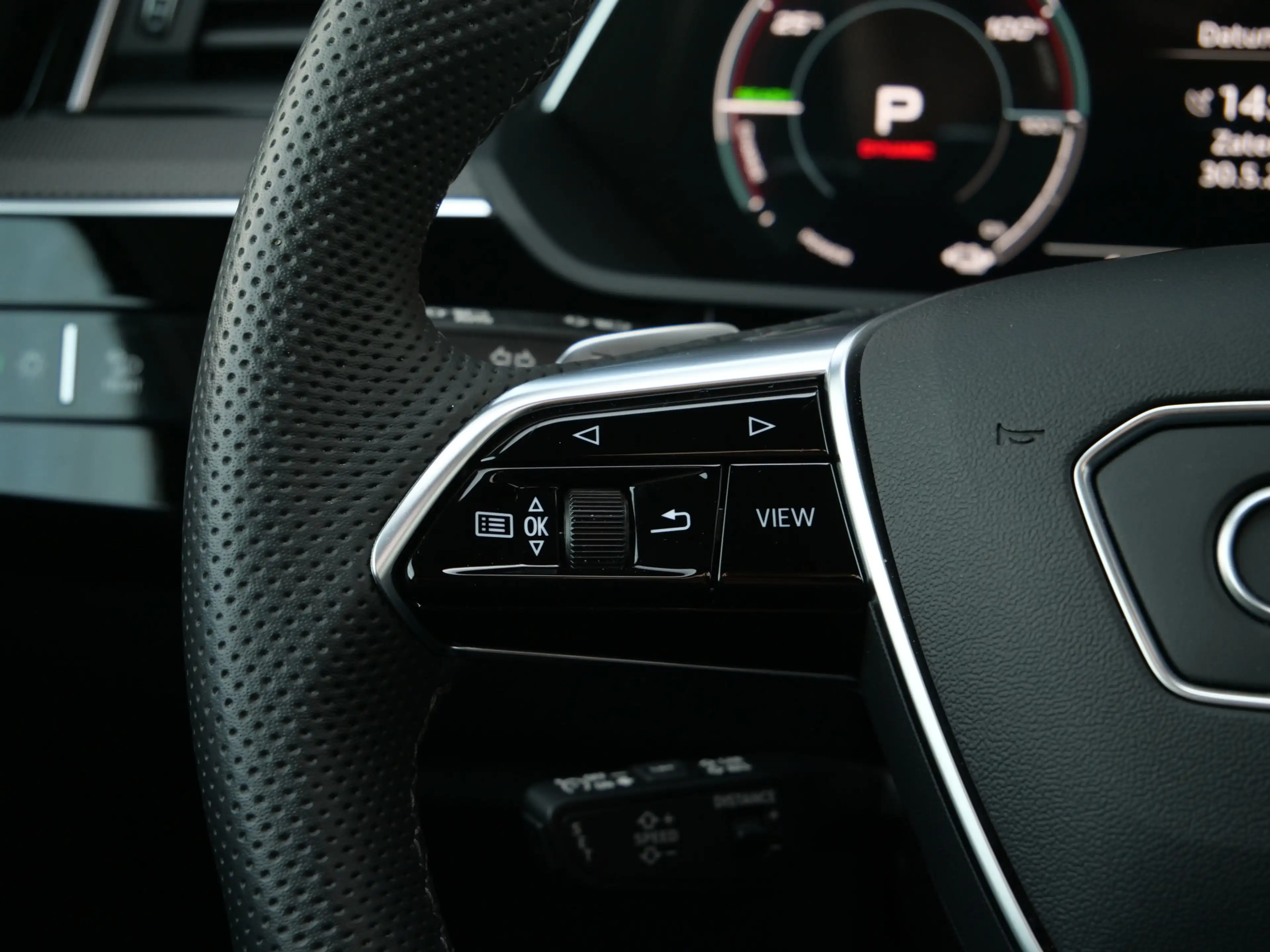 Audi SQ8 e-tron quattro 115 kWh 504 Pk Automaat Navi / DAB / Leer — photo 35