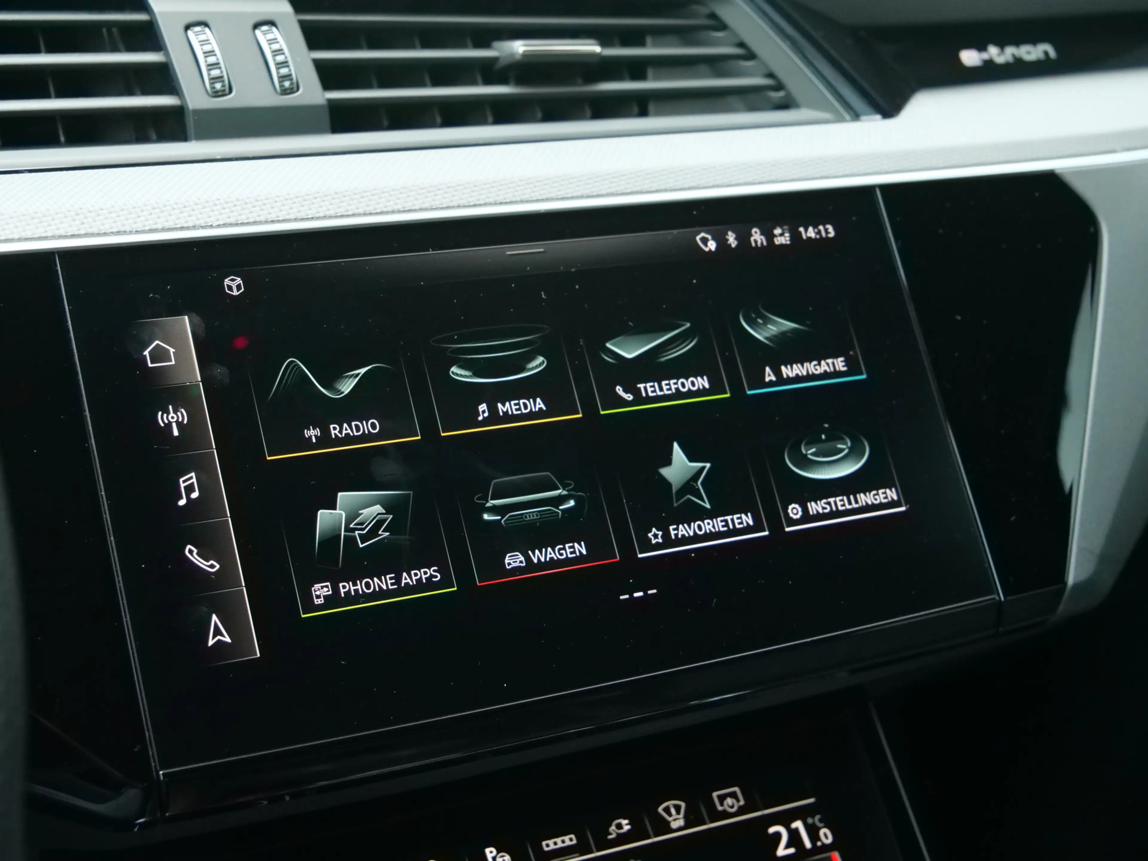 Audi SQ8 e-tron quattro 115 kWh 504 Pk Automaat Navi / DAB / Leer — photo 17