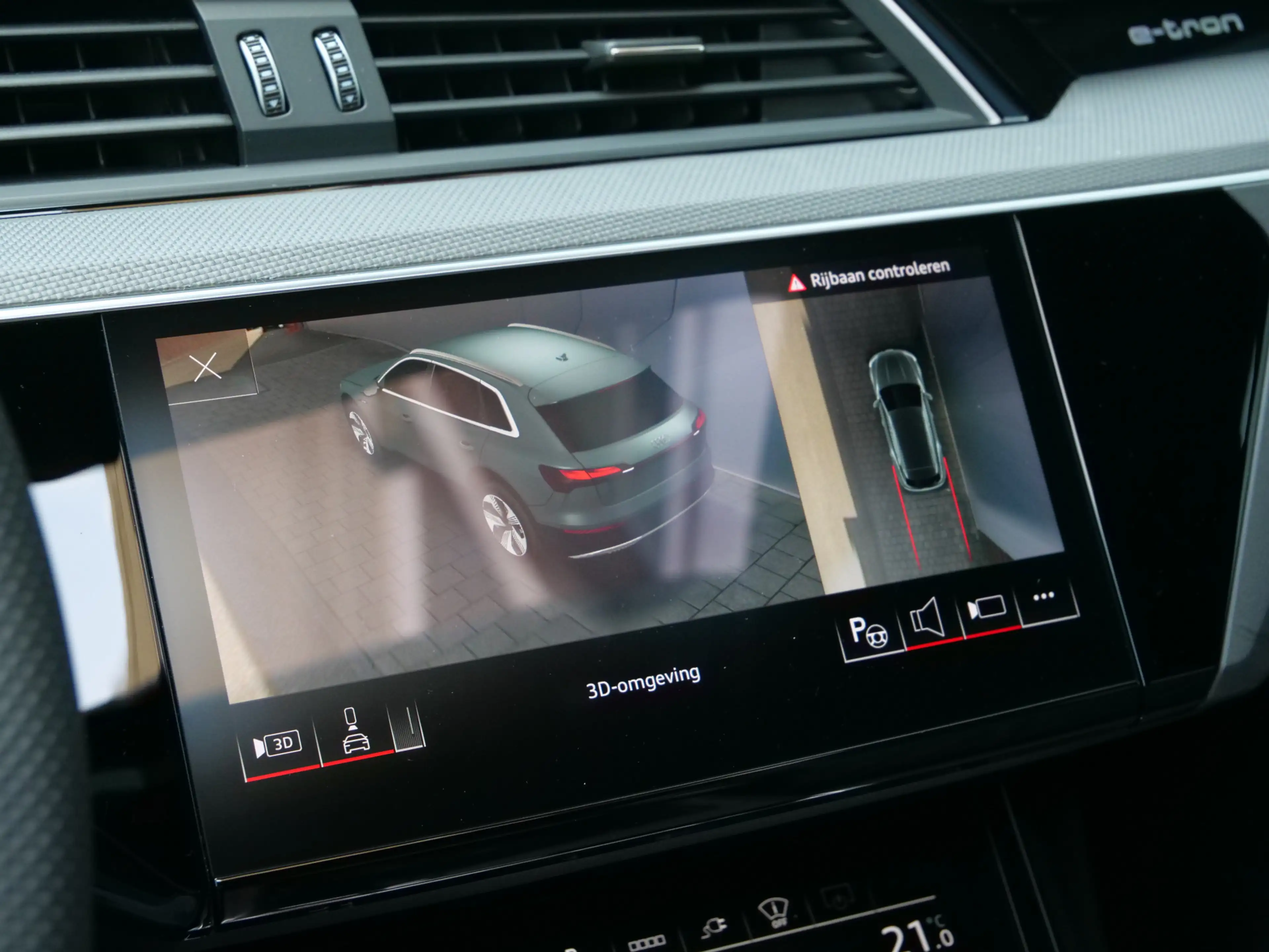 Audi SQ8 e-tron quattro 115 kWh 504 Pk Automaat Navi / DAB / Leer — photo 22