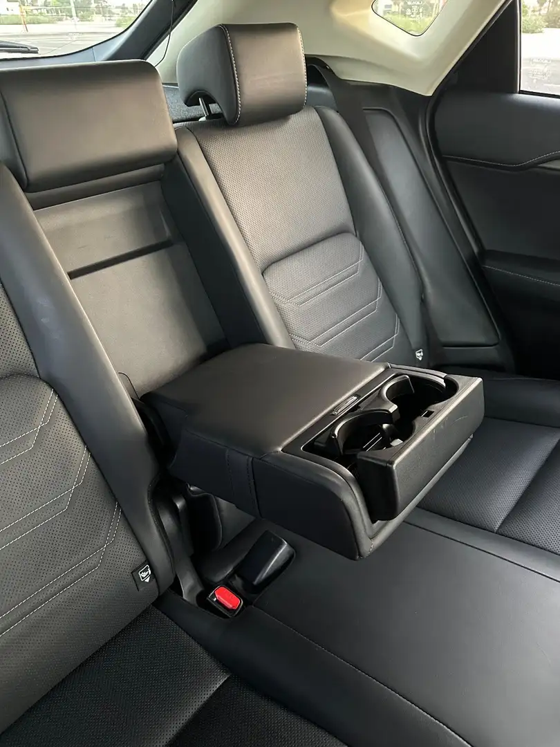 Lexus NX 300h Executive Navigation 4WD - 2