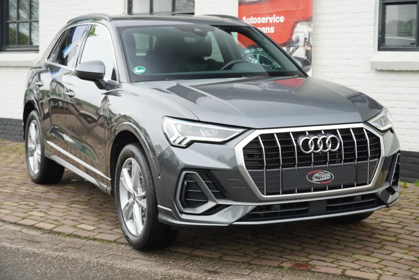 Audi Q3 45 TFSI e S edition LED Schuifdak Memory stoelen 3 Gris - 2