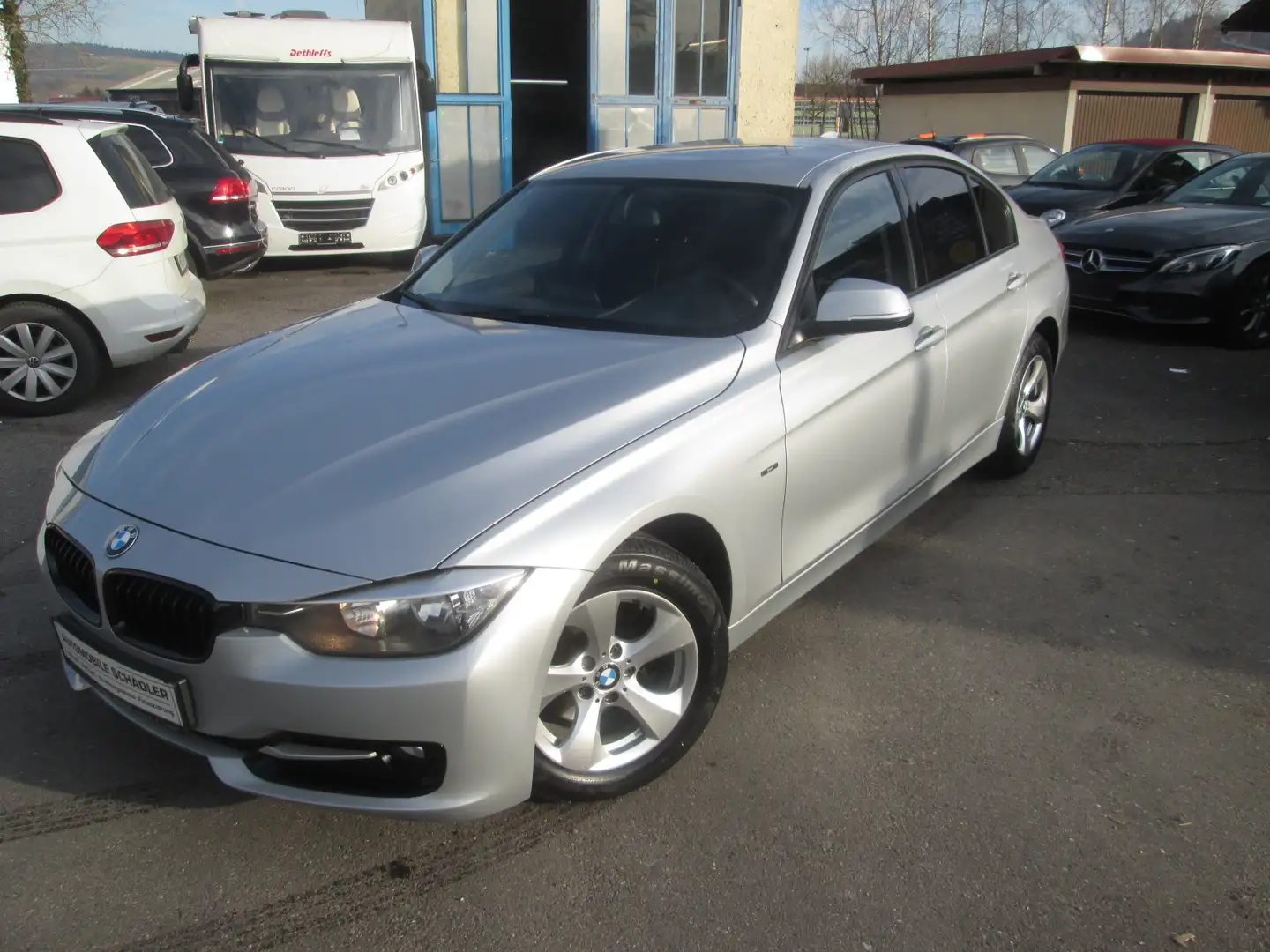 BMW 320 320d Efficient Dynamics Edition Silber - 1