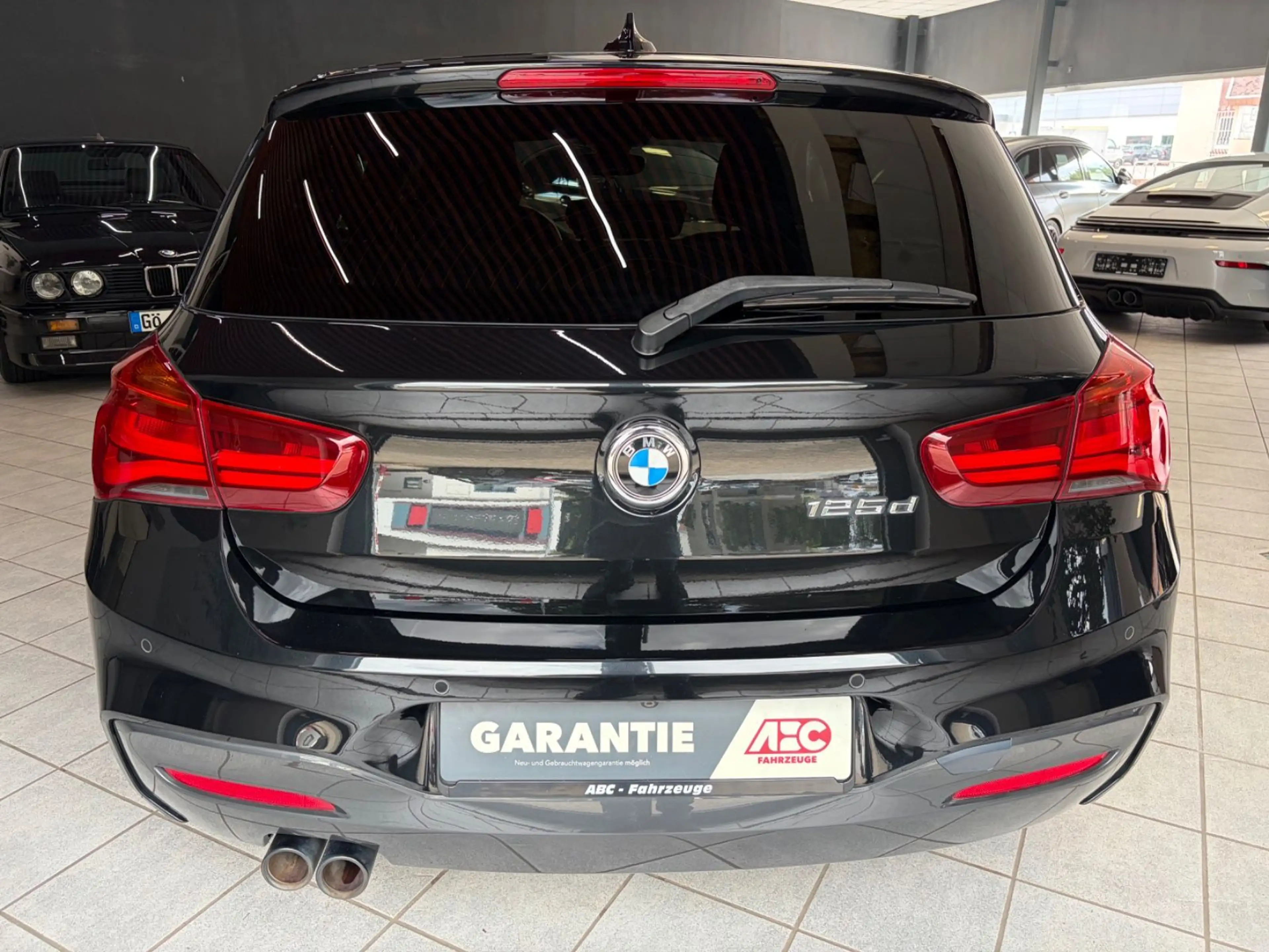 BMW 125 d Edition M Sport Shadow — photo 9
