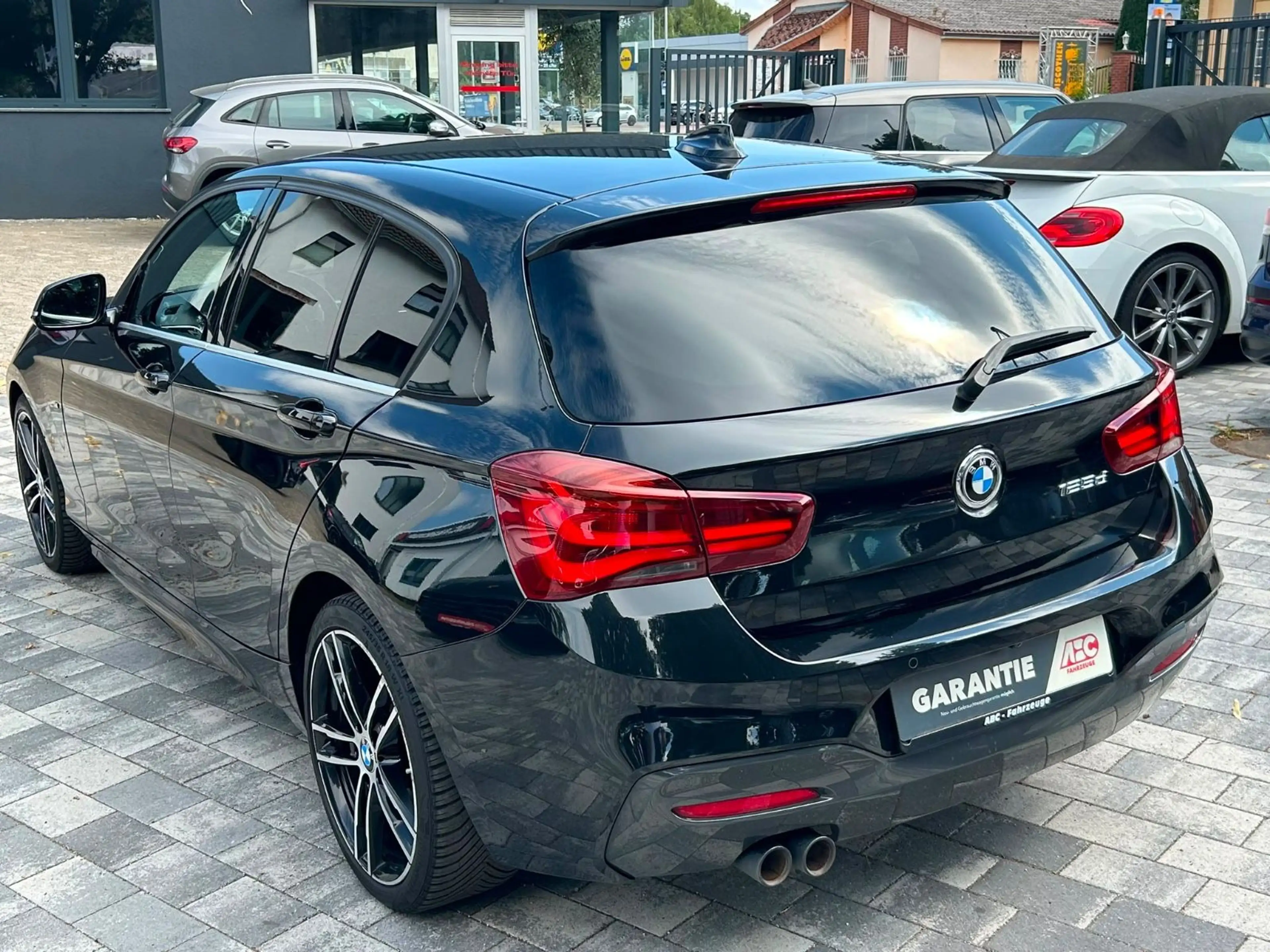 BMW 125 d Edition M Sport Shadow — photo 7