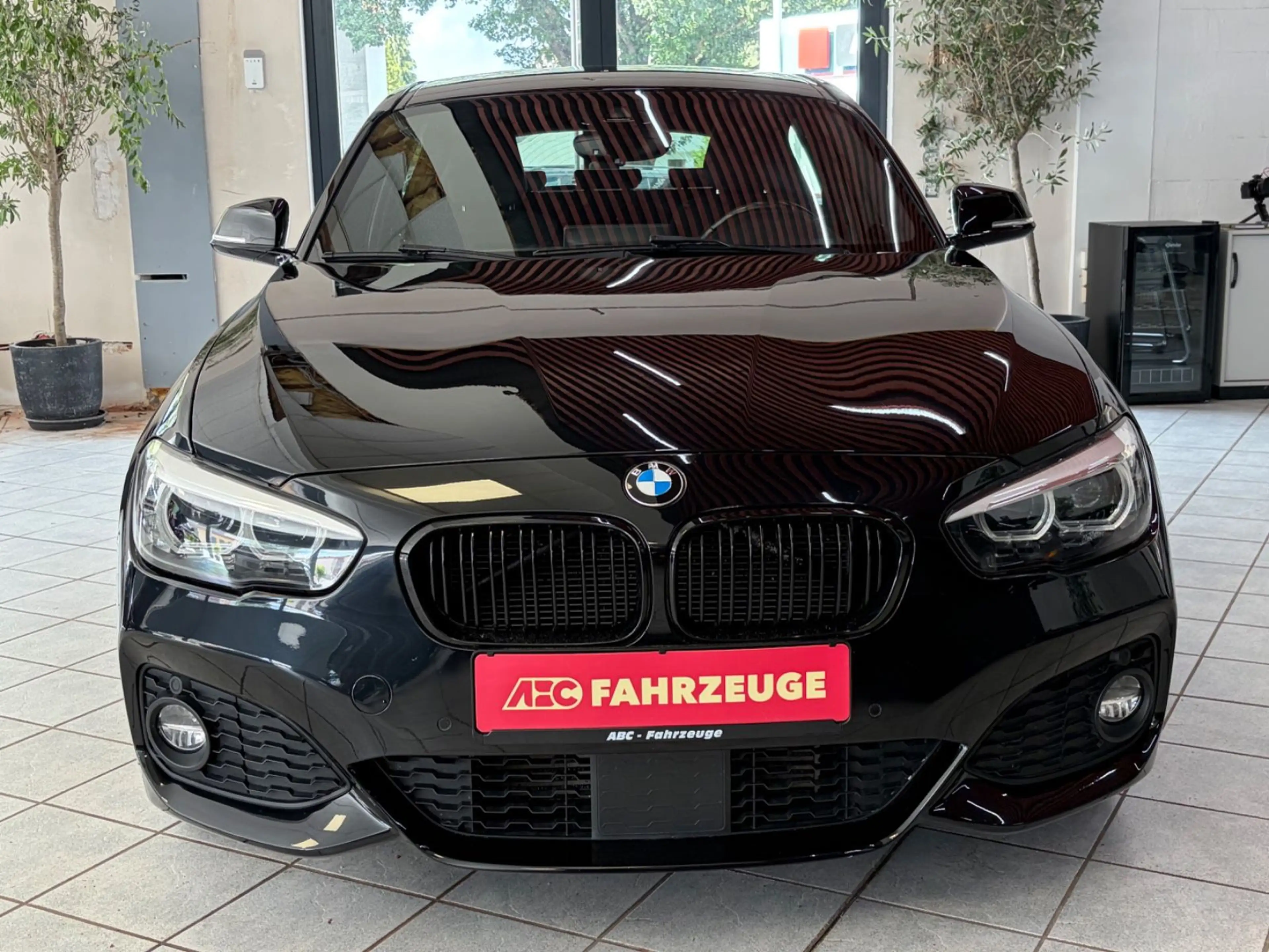 BMW 125 d Edition M Sport Shadow — photo 5