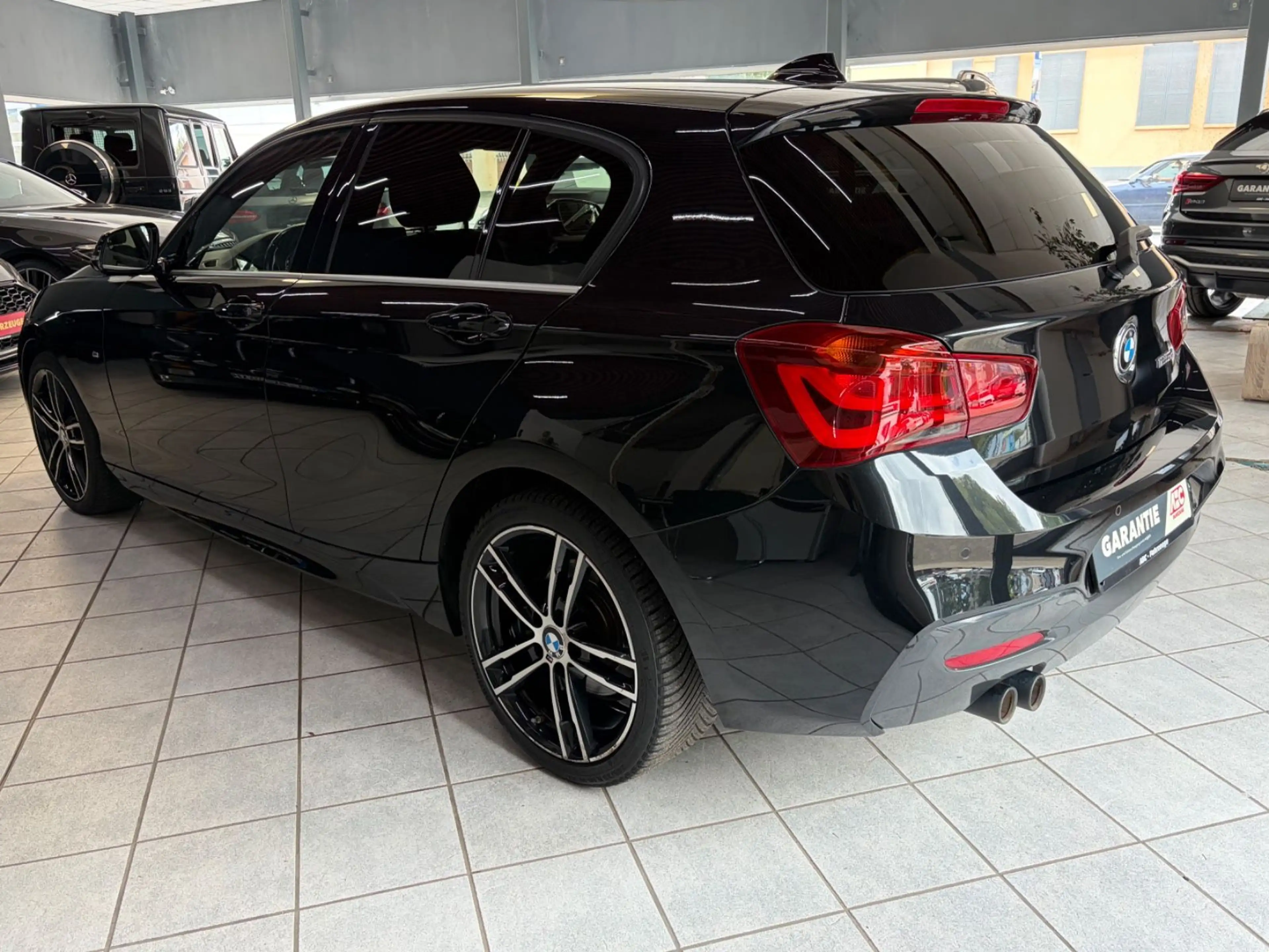 BMW 125 d Edition M Sport Shadow — photo 10