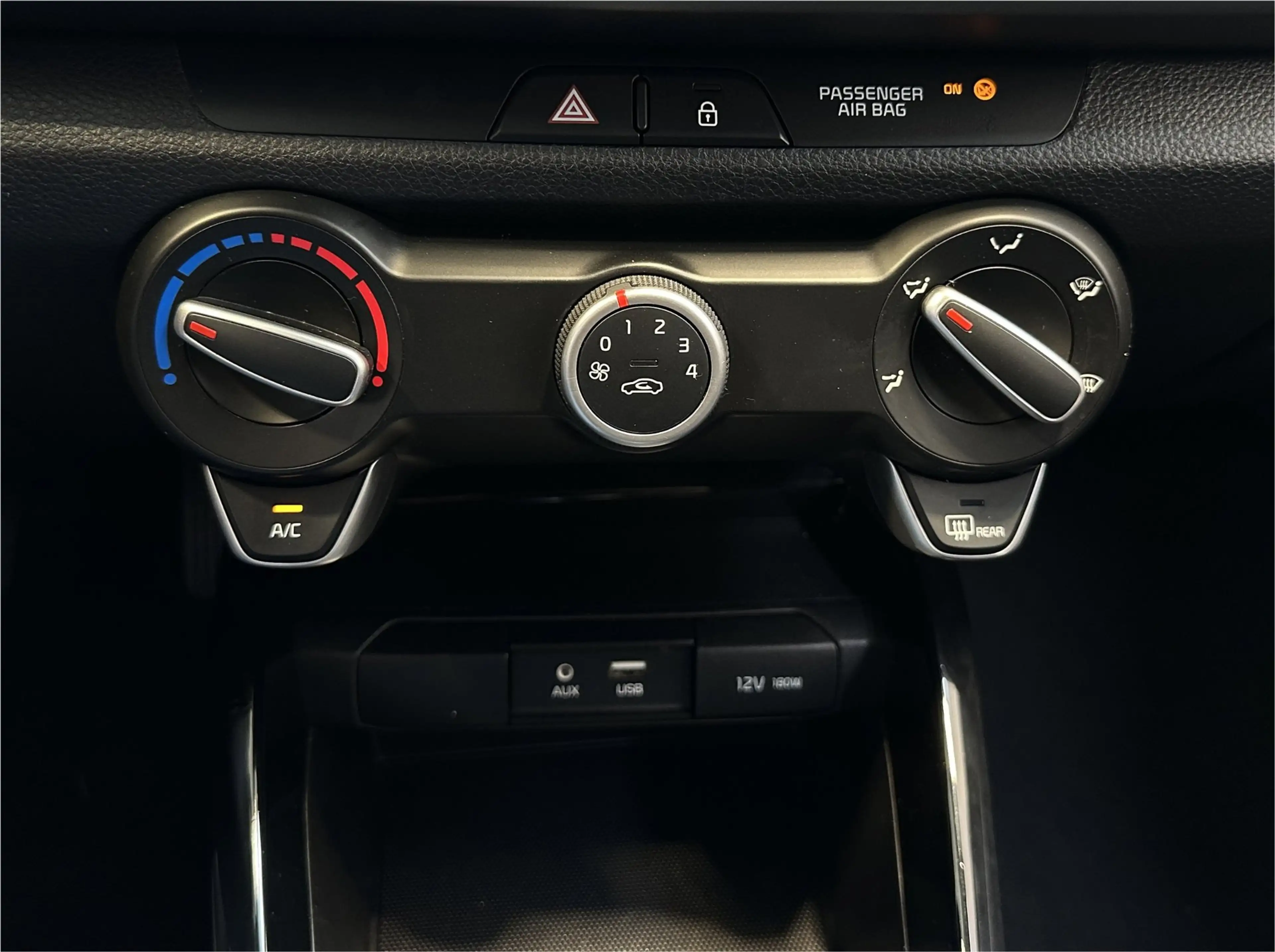 Kia Rio 1.0 TGDI DynamicLine | Apple Carplay/ Android Auto — photo 24