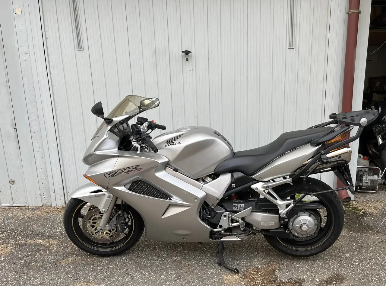 Honda VFR 800