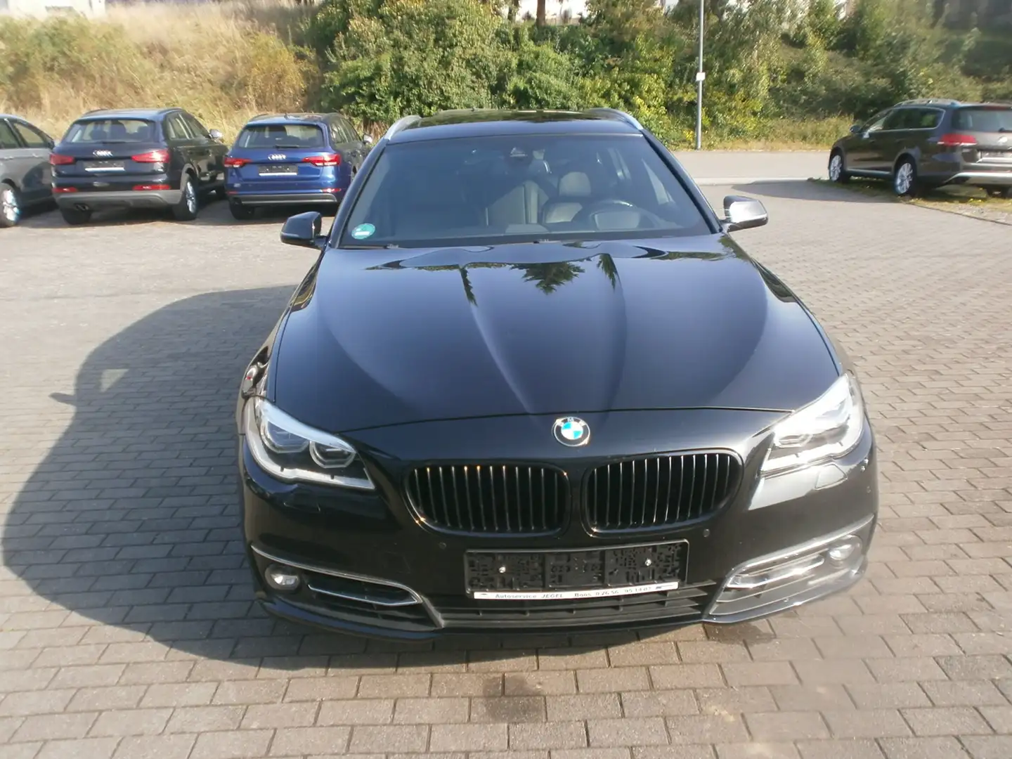 BMW 520 520 d xDrive Luxury Noir - 2