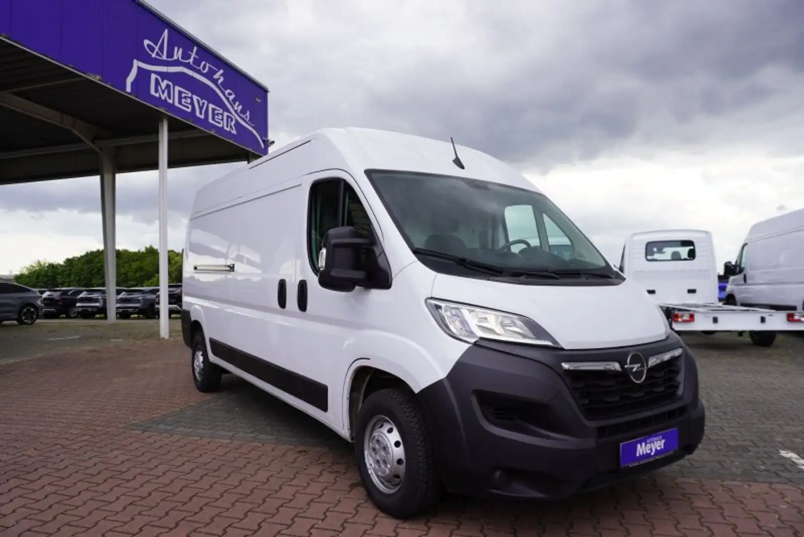 Opel Movano Edition L3H2 2,2 140PS Pdc/Temp/Ganzjahresr Weiß - 1