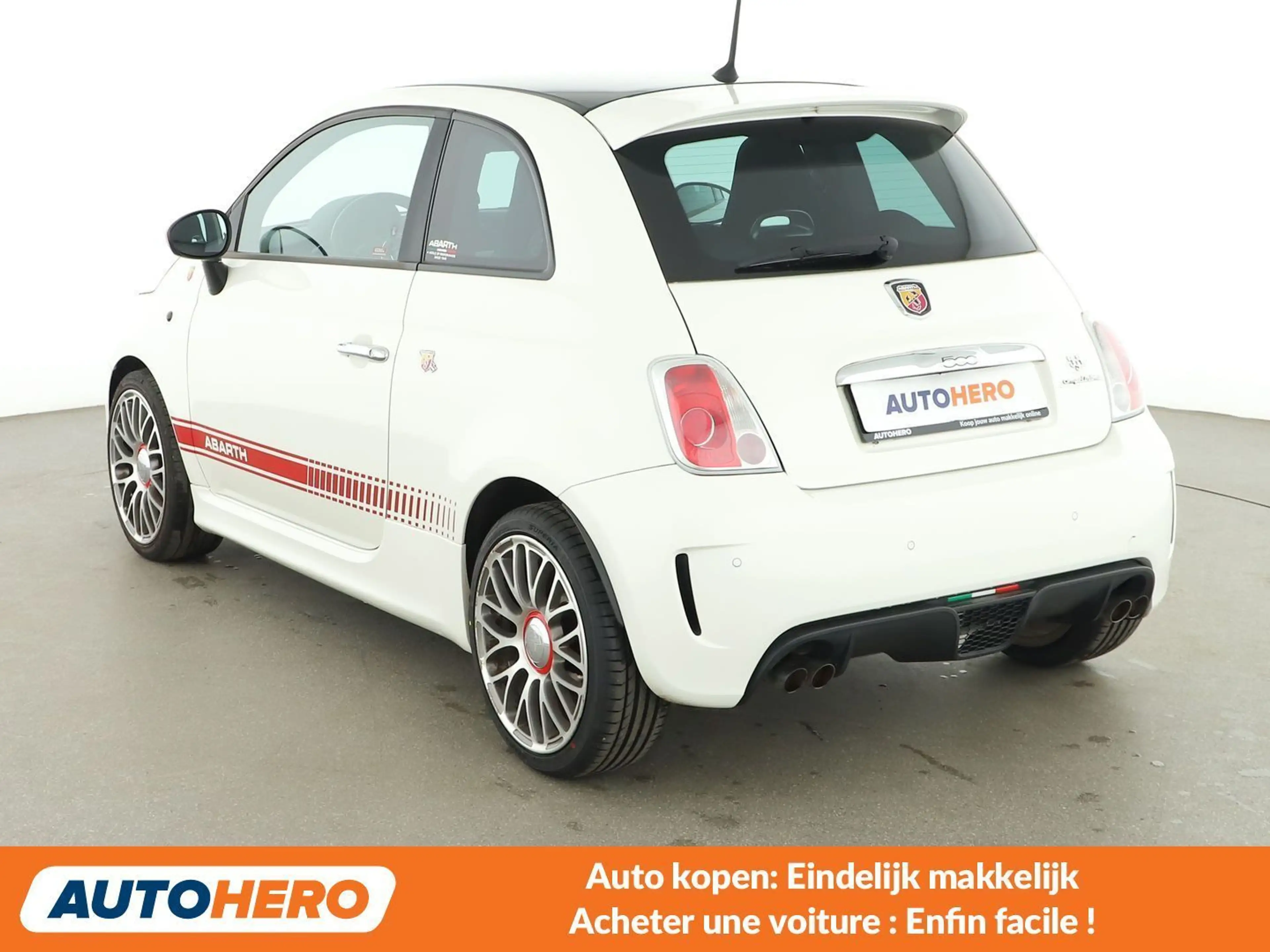 Abarth 500 1.4 Turbo Custom — photo 13