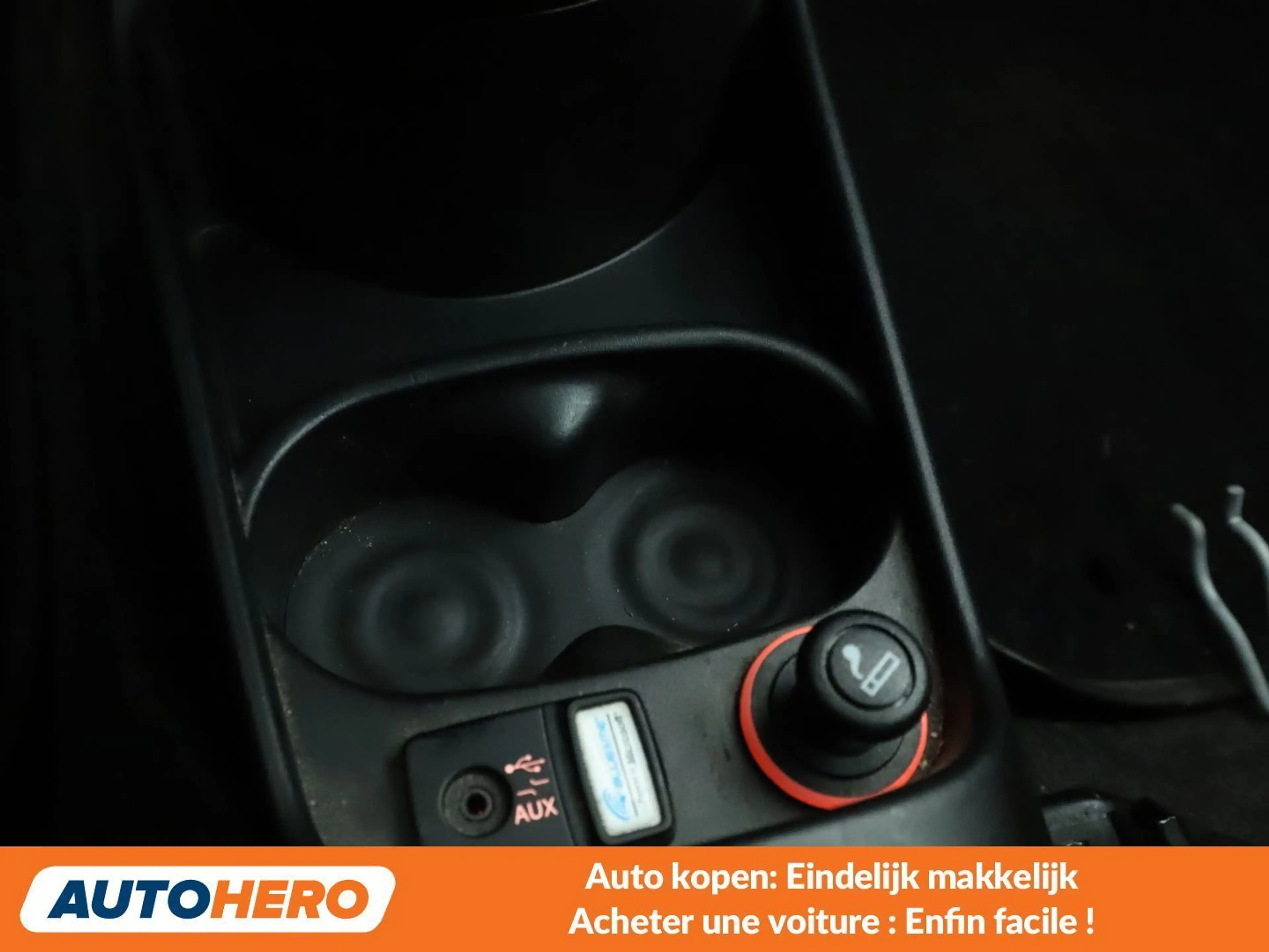 Abarth 500 1.4 Turbo Custom — photo 4