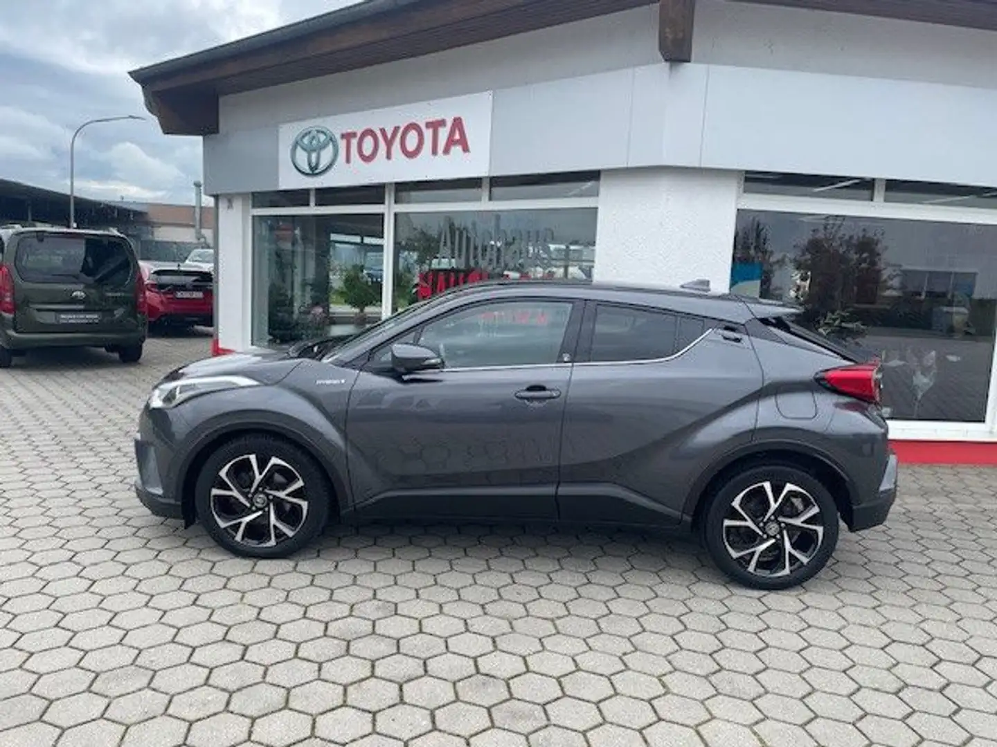 Toyota C-HR 1,8 Hybrid Team D Gris - 2