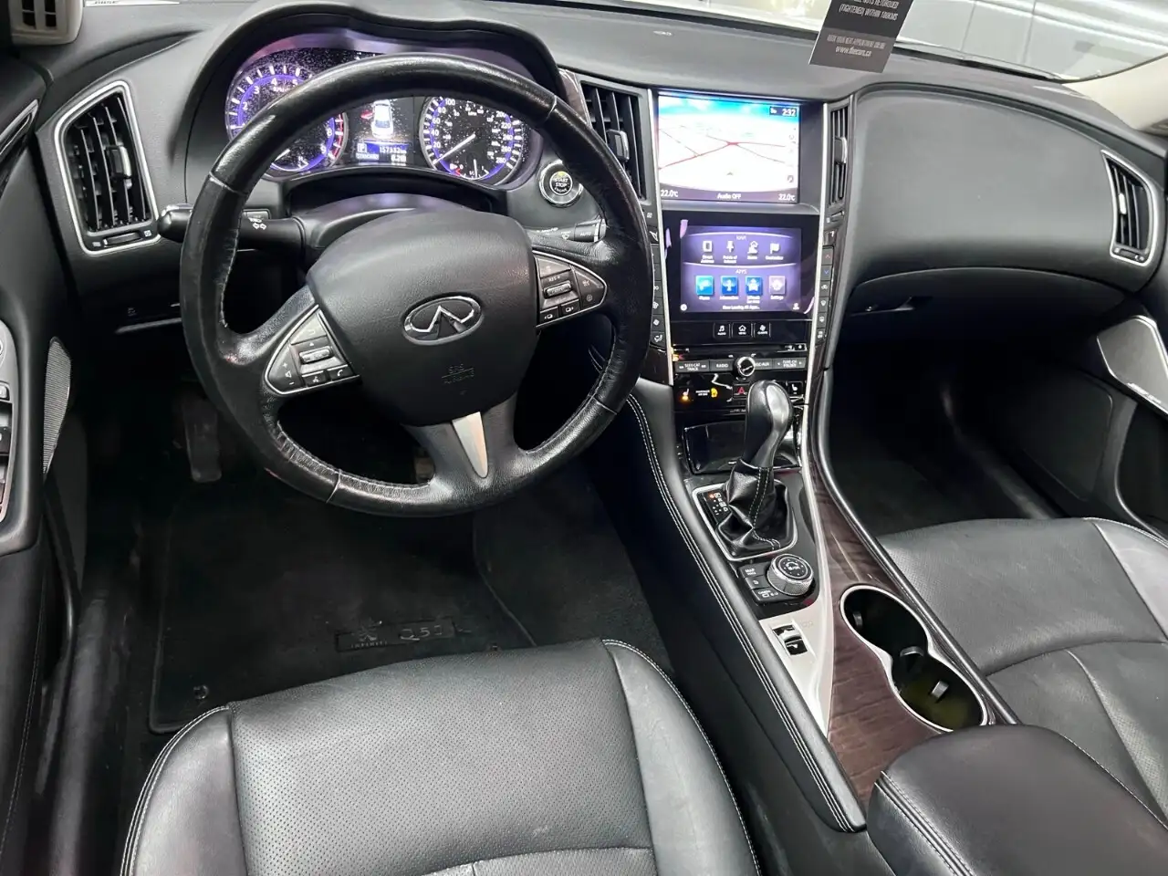 Infiniti Q50 снимка Infiniti Q50