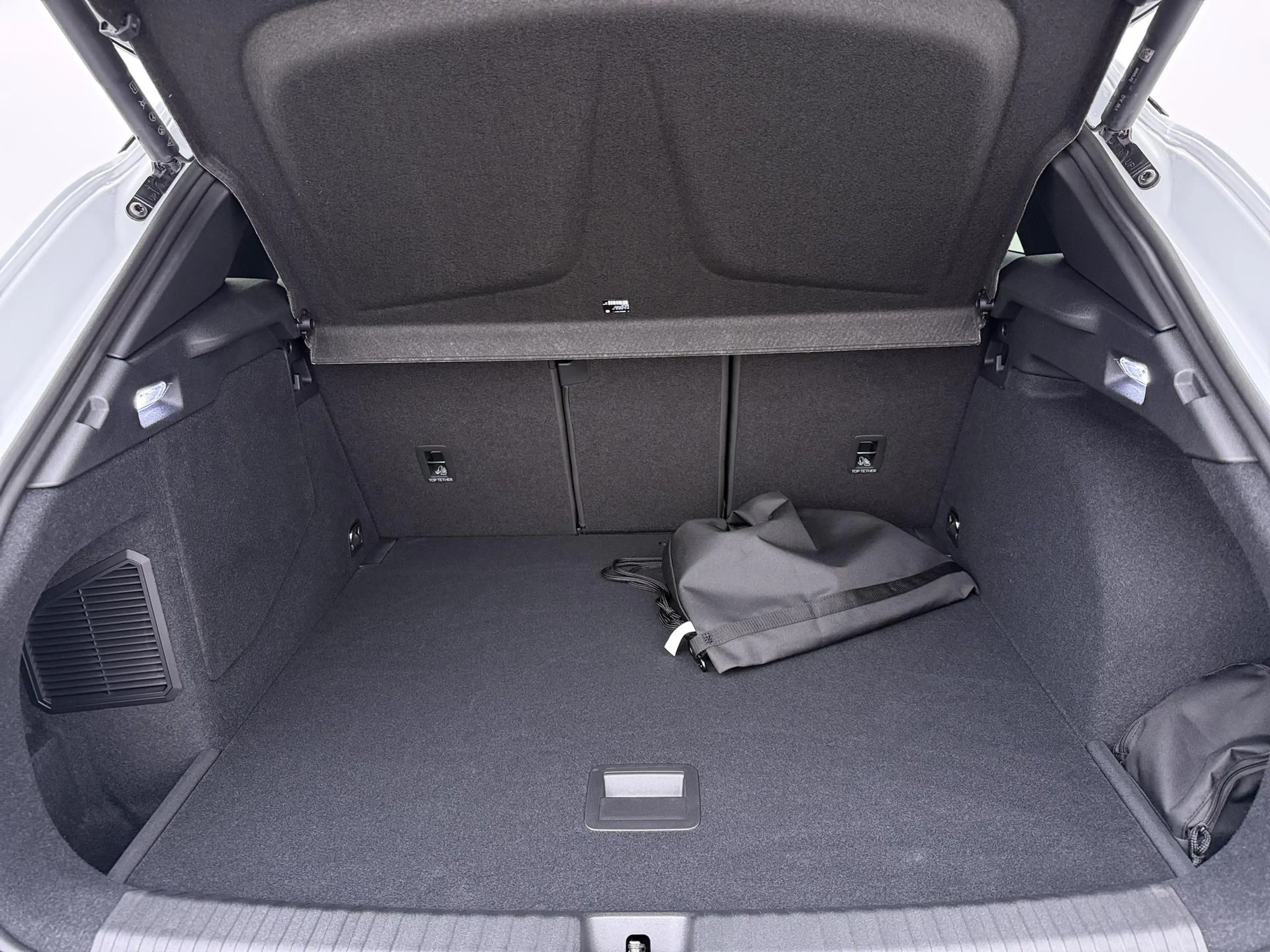 CUPRA Terramar 1.5 TSI e-Hybrid VZ 272 PK | Pano dak | Trekhaak | — photo 11