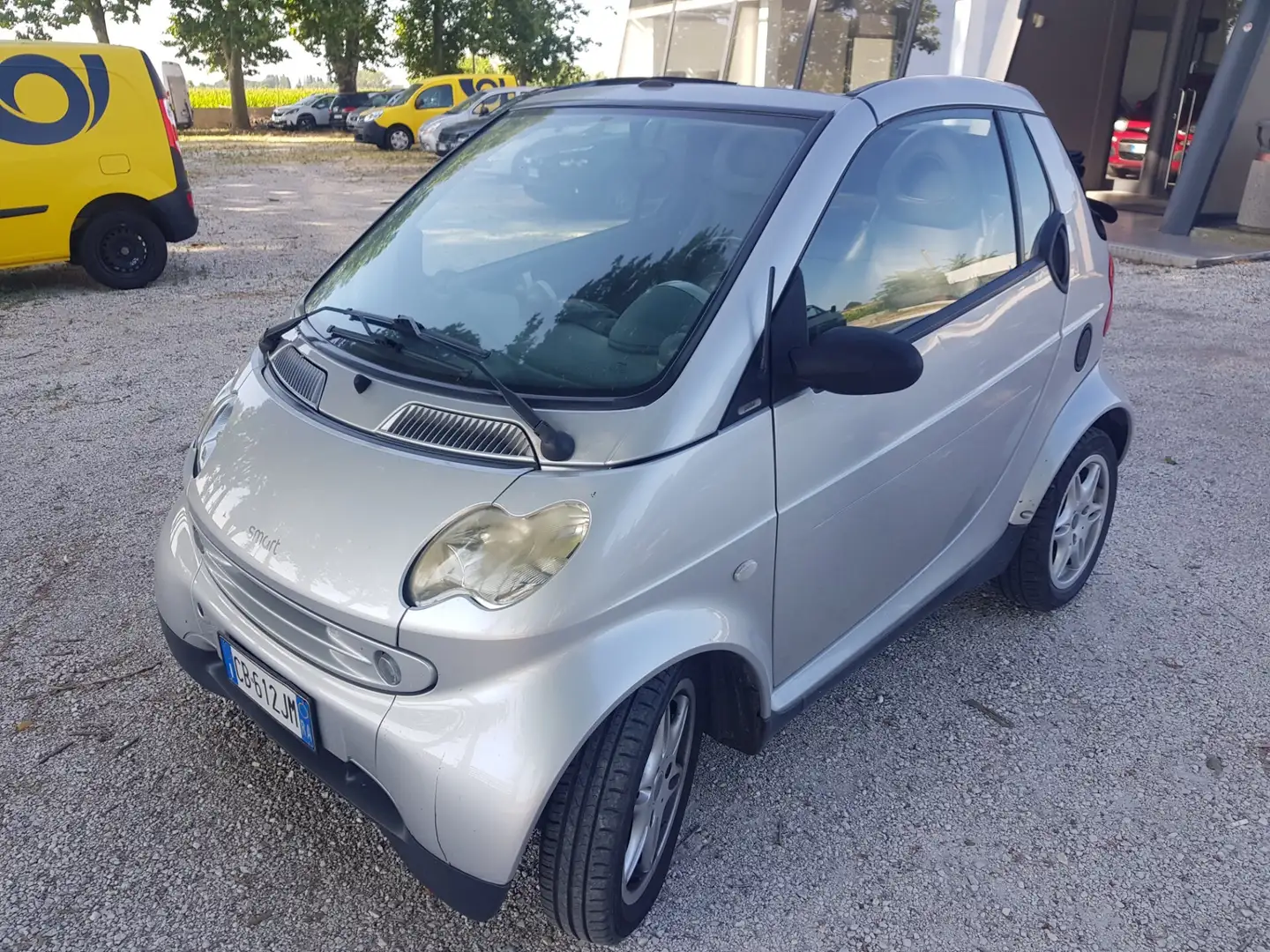 smart 600 smart cabrio & passion (40 kW) Silver - 1