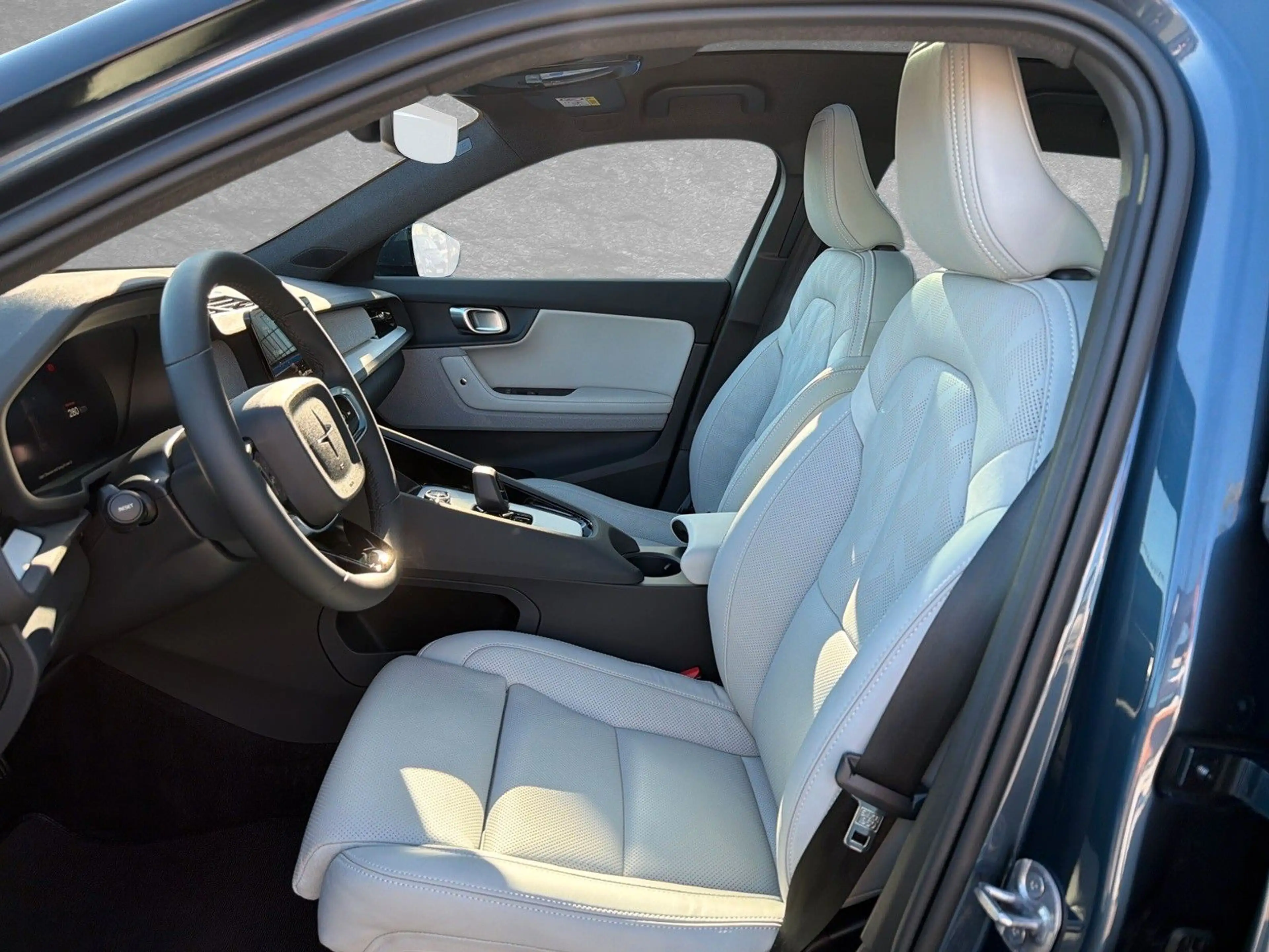 Polestar 2 Long Range Single Motor Pilot Plus Klima — photo 3