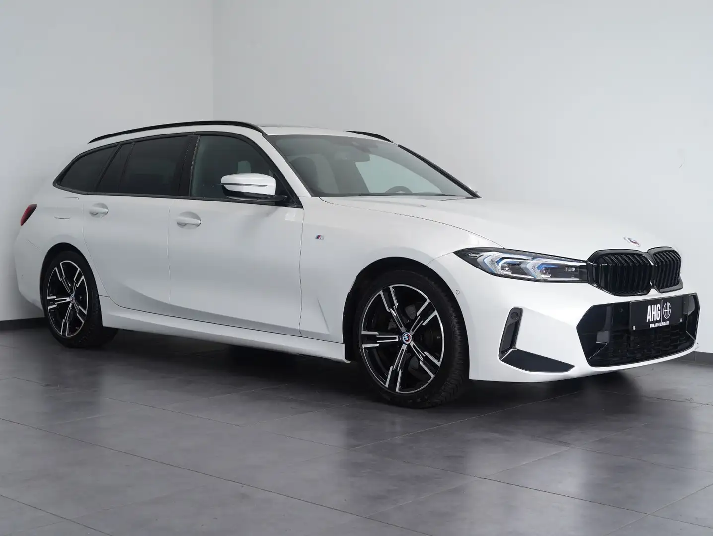 BMW 320 i Touring M Sport SHADOW/WIDE/HEADUP/PANO Blanc - 2