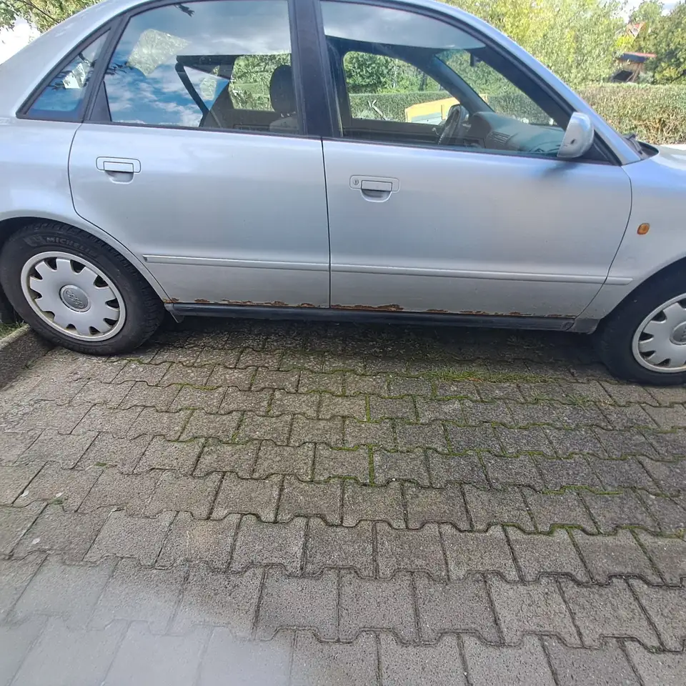 Audi A4 1.6, foto 9