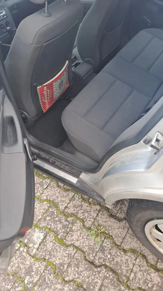Audi A4 1.6, foto 12