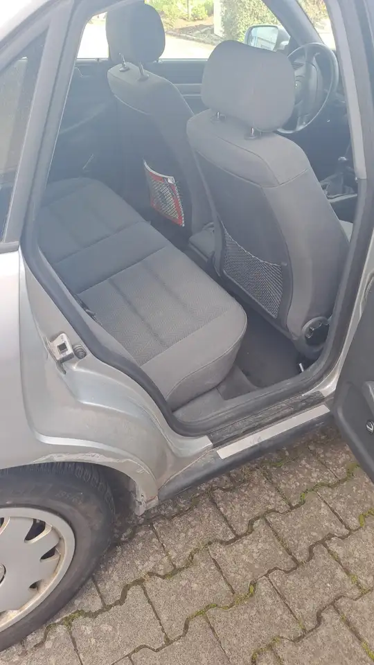 Audi A4 1.6, foto 11