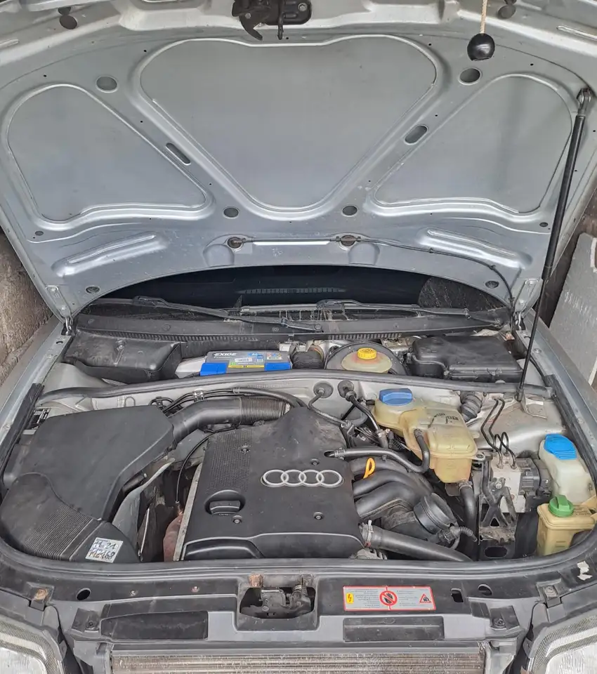 Audi A4 1.6, foto 2