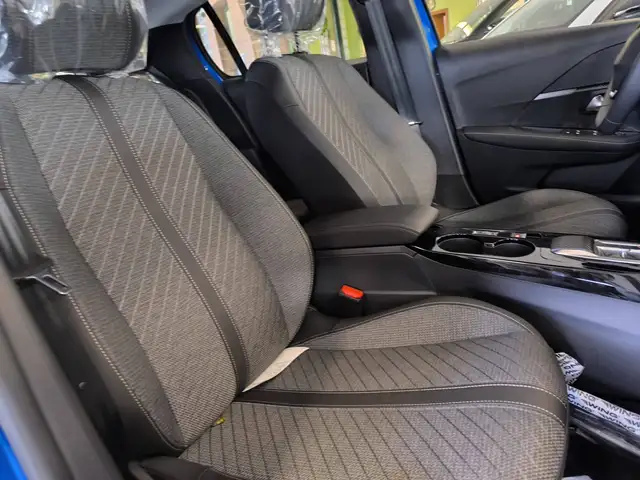 Peugeot 208 view 15