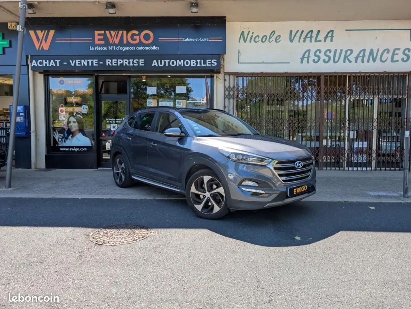 Hyundai TUCSON III 1.7 CRDI 141 ch EXECUTIVE 2WD TOIT OUVRANT ATT Grijs - 1