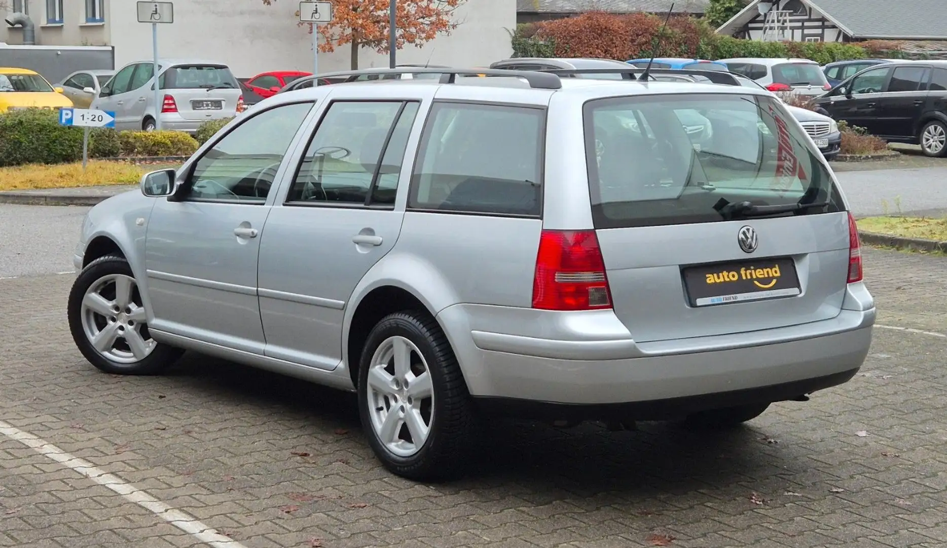 Volkswagen Golf IV 1.9 TDI *1. HAND* KLIMA/ALLWETTER/AHK Silber - 2