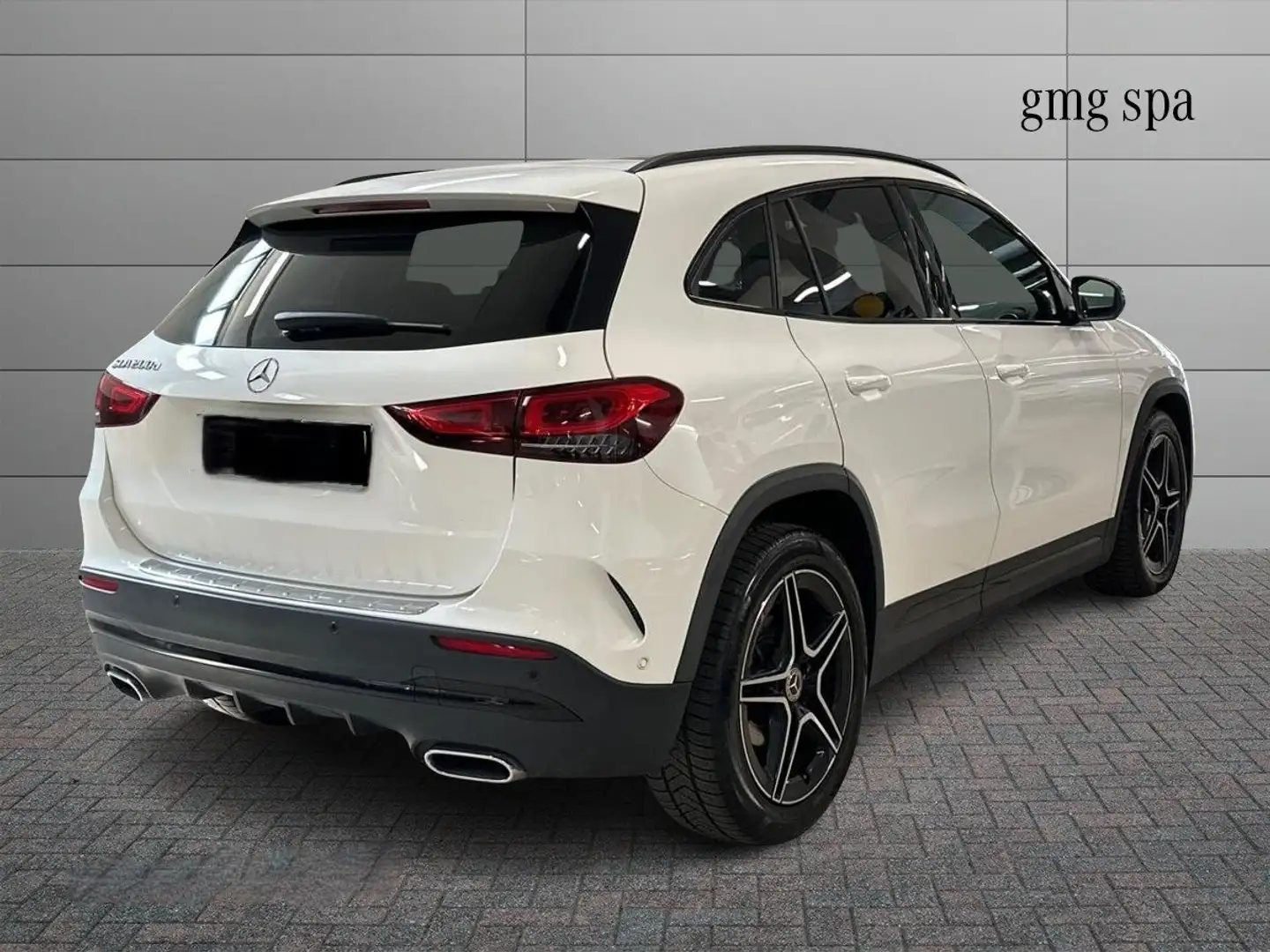Mercedes-Benz GLA 200 200 d Premium auto Bianco - 2