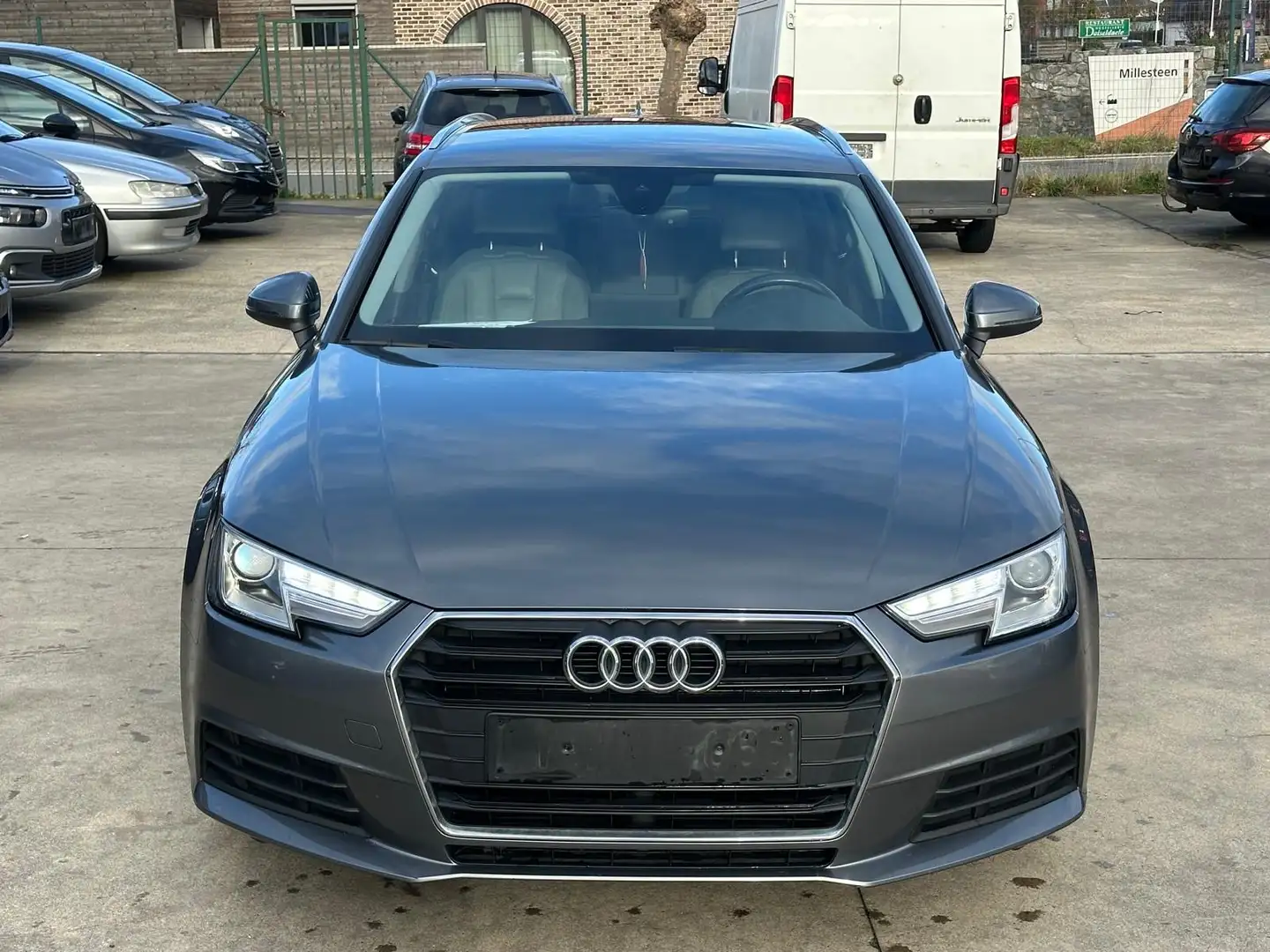 Audi A4 A4 Avant 2.0 TDI ultra S tronic Argent - 1