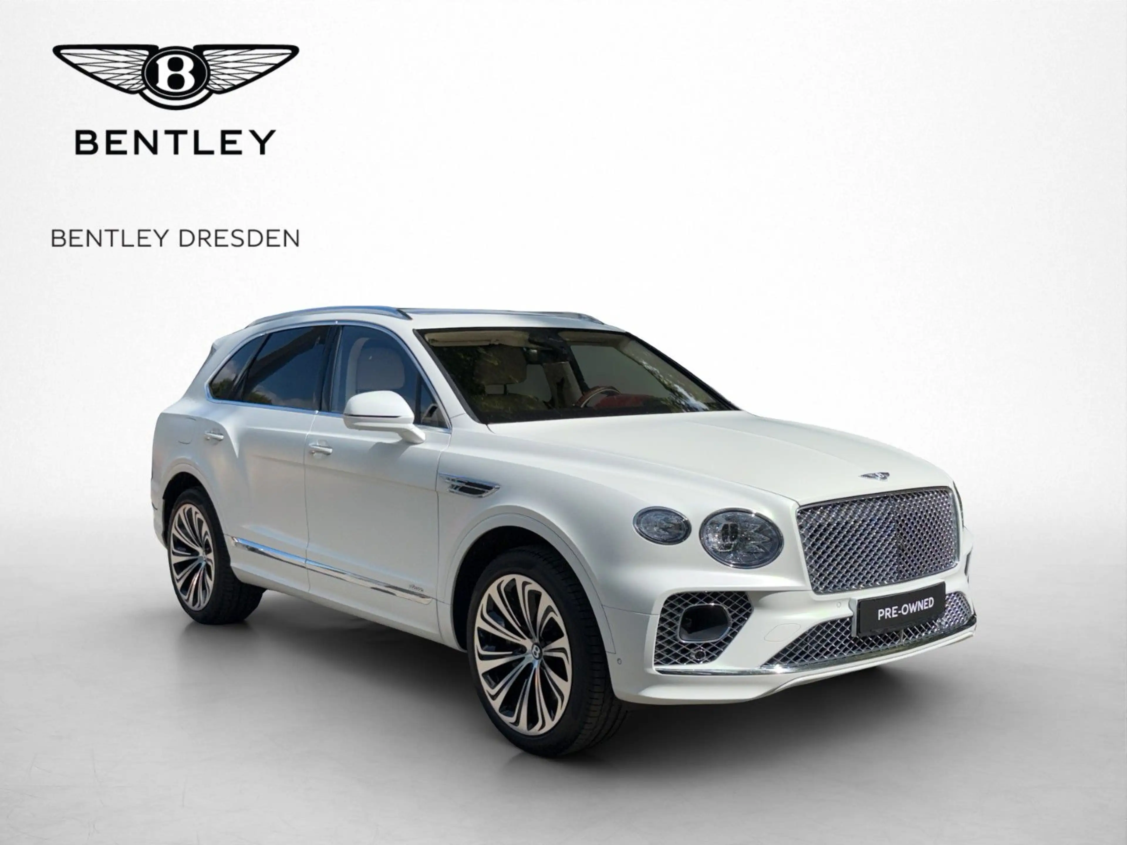 Bentley Bentayga 4.0 V8 white satin — photo 8
