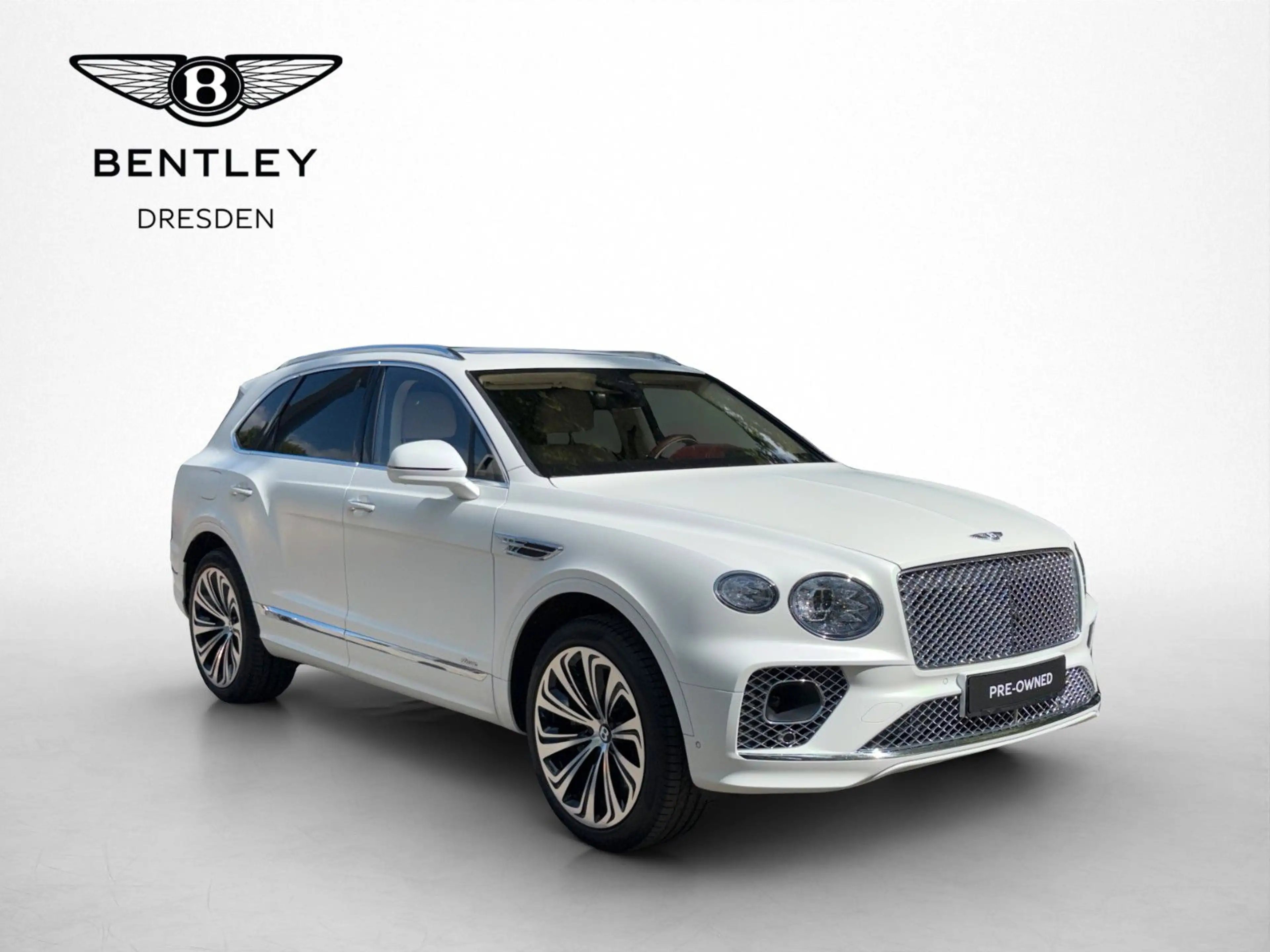 Bentley Bentayga 4.0 V8 white satin — photo 8