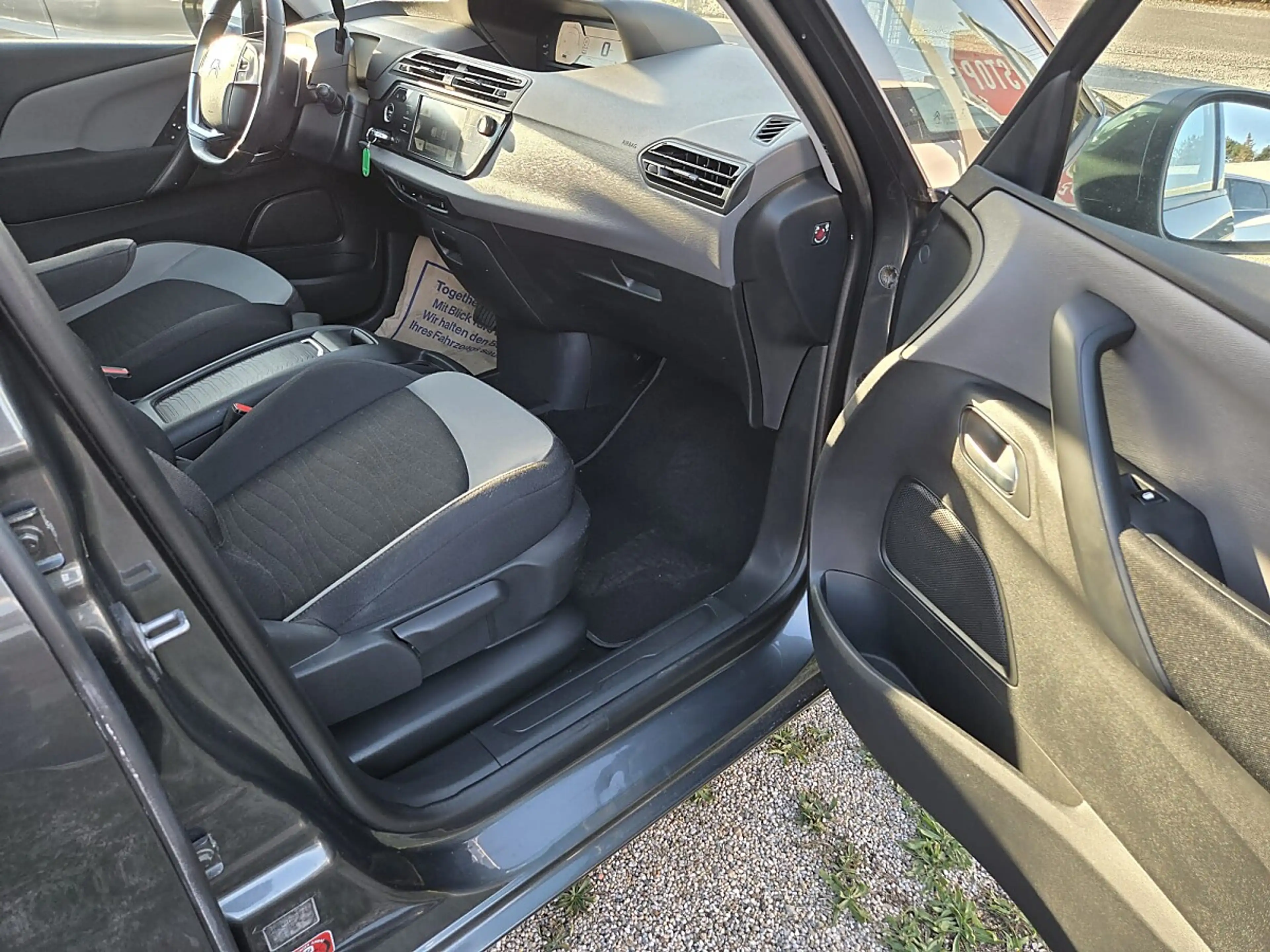 Citroen Grand C4 Picasso BlueHDi 120 S&S EAT6 Seduction — photo 11