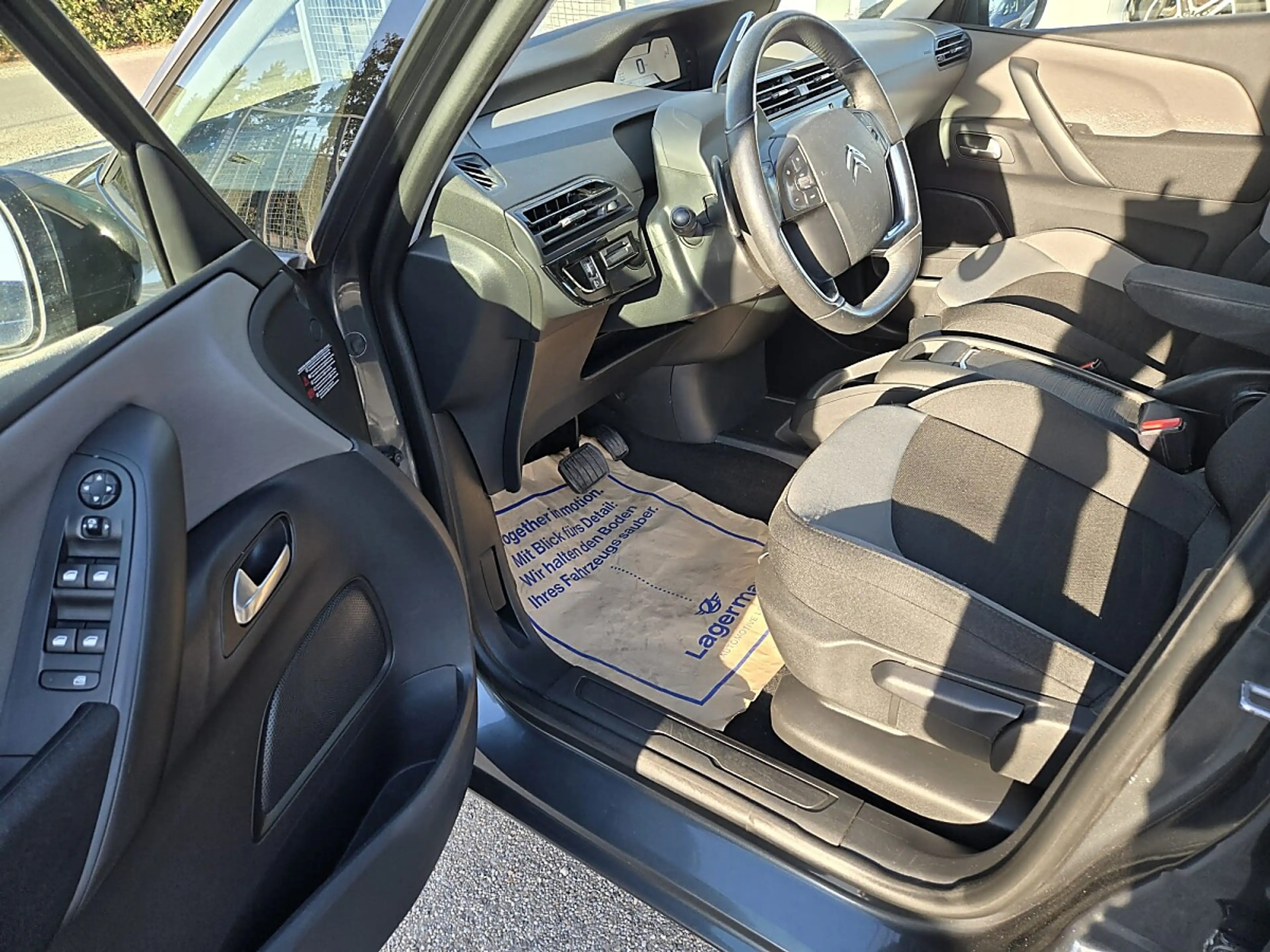 Citroen Grand C4 Picasso BlueHDi 120 S&S EAT6 Seduction — photo 8