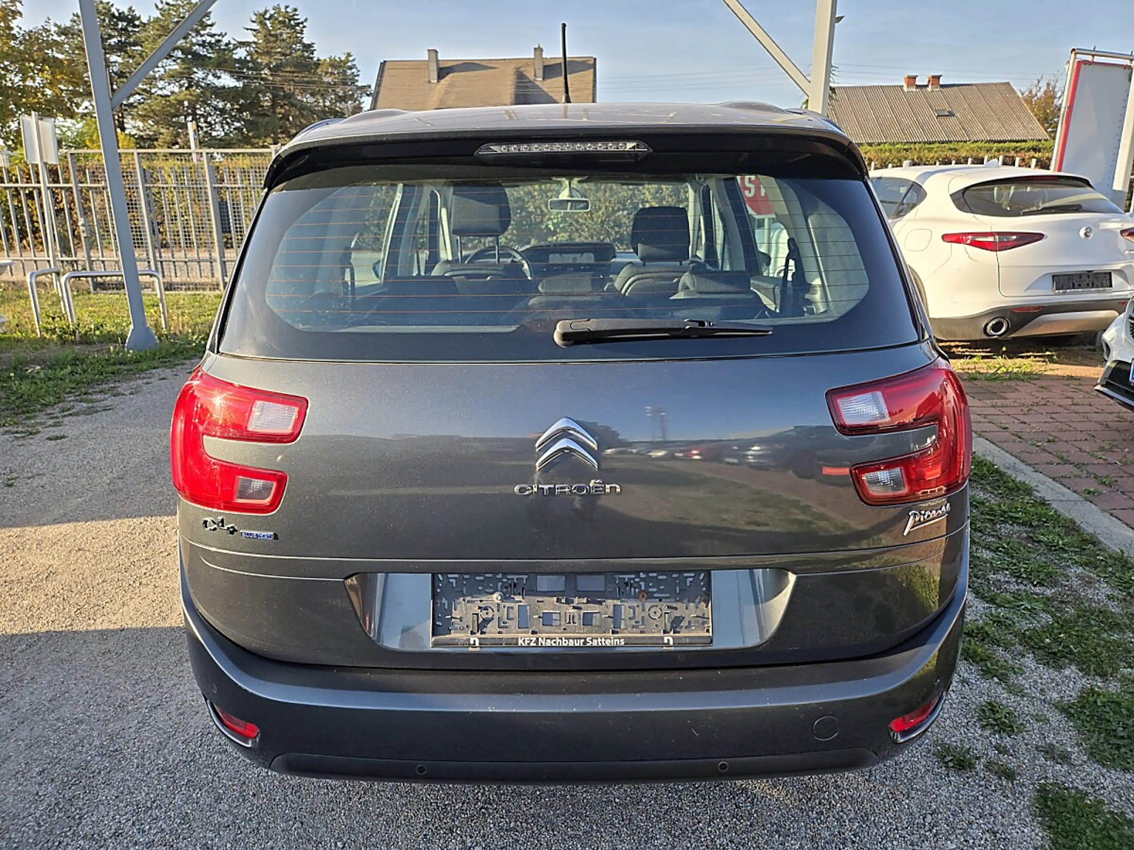 Citroen Grand C4 Picasso BlueHDi 120 S&S EAT6 Seduction — photo 6