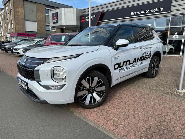 Mitsubishi Outlander PHEV Top *LED *SHZ *HUD *Sound