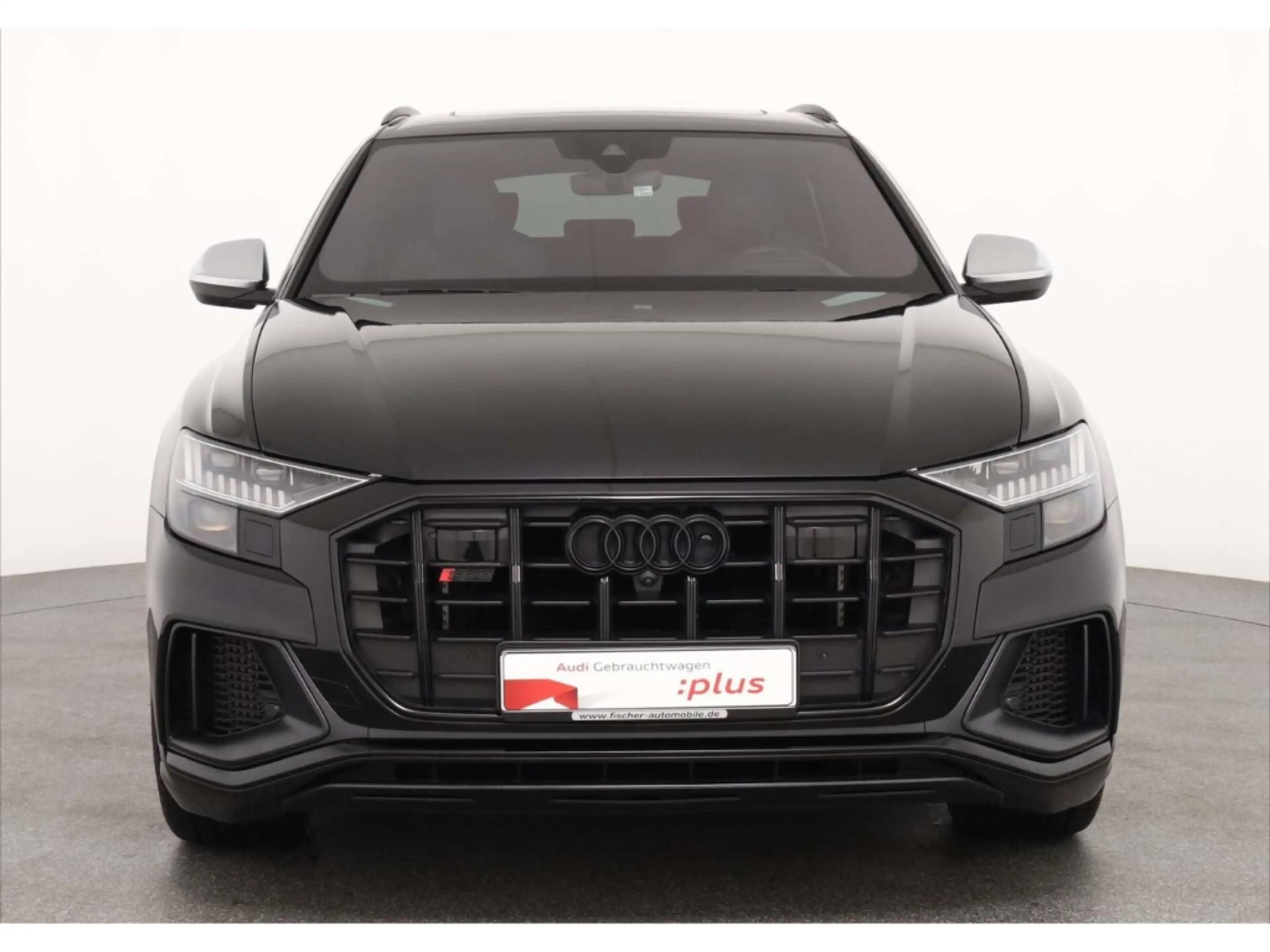 Audi SQ8 TFSI quattro — photo 3