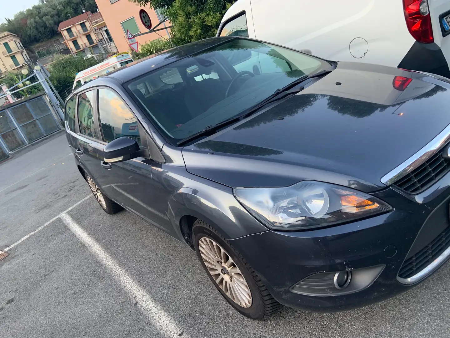 Ford Focus Focus Style Wagon 1.6 tdci Titanium dpf Grigio - 2
