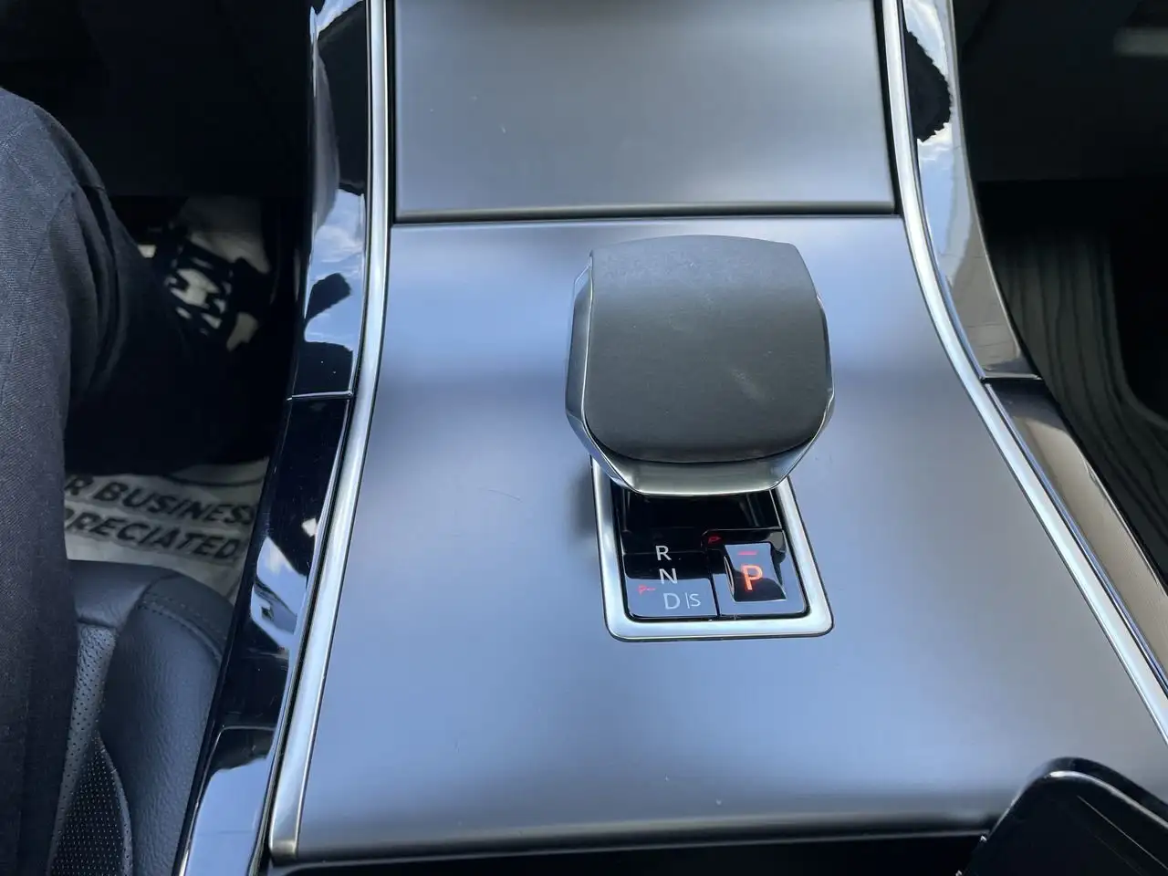 Land Rover Range Rover Velar снимка Land Rover Range Rover Velar