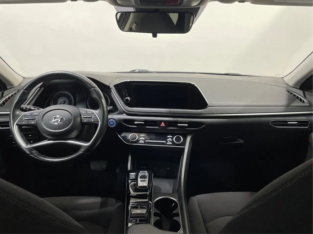 Hyundai SONATA снимка Hyundai SONATA