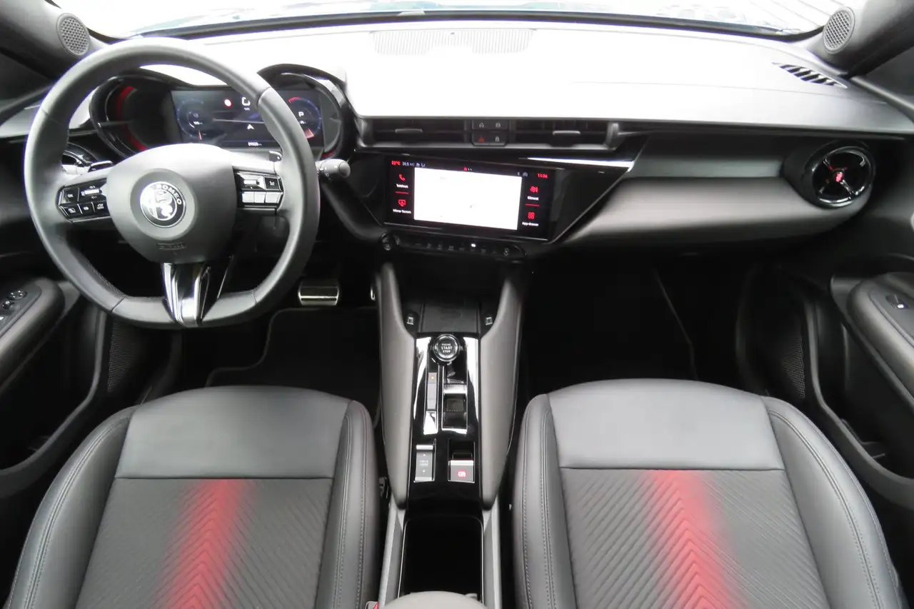 Alfa Romeo Junior 2025