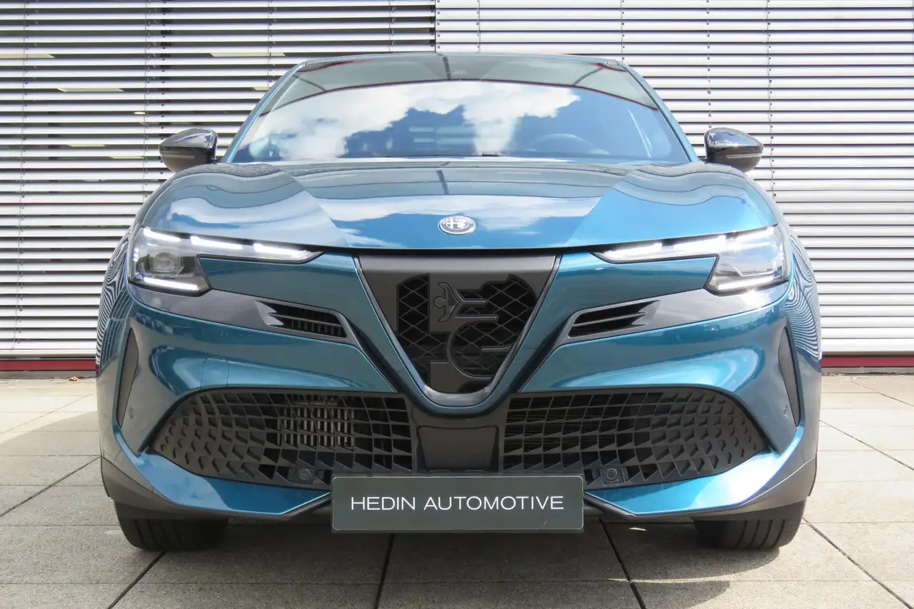 Alfa Romeo Junior 2025